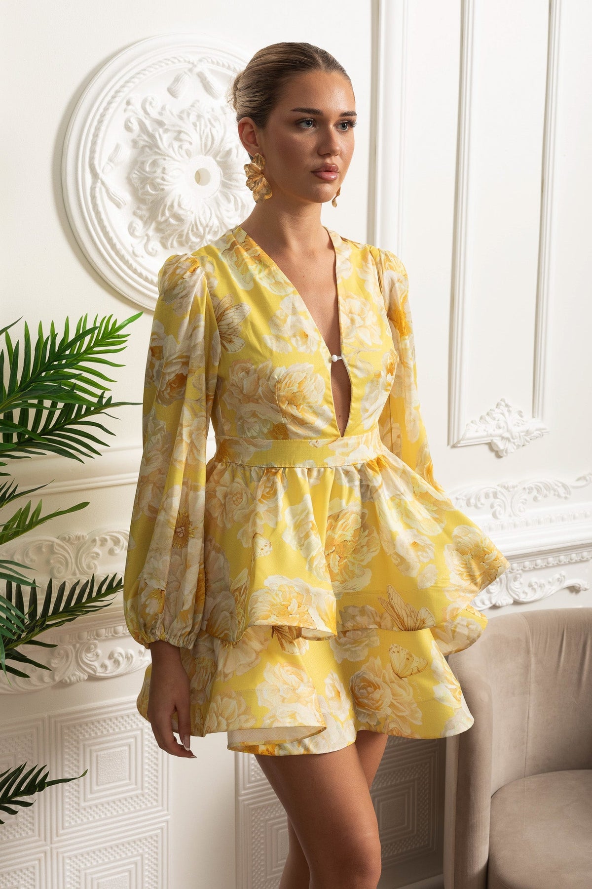 Floral Romantic Mini Dress With Voluminous Sleeves And Peplum Detail - Yellow