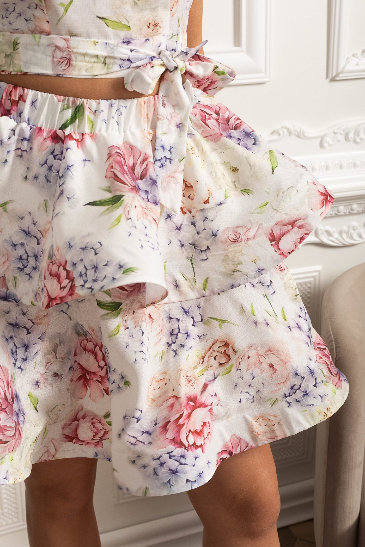Floral Halter Crop Top and Layered Ruffle Mini Skirt Set - White/Pink