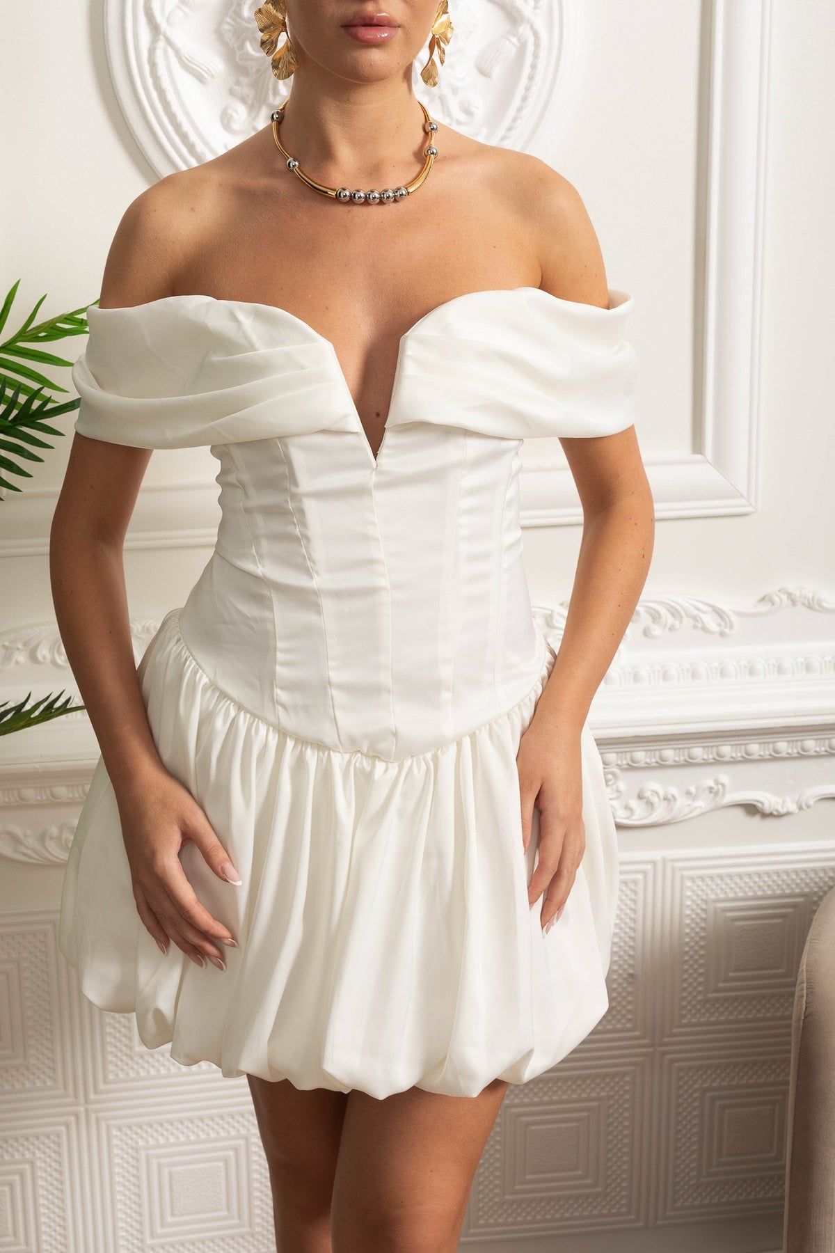 Sculpted Bodice Satin Dress with Draped Sleeves and Voluminous Hem - White