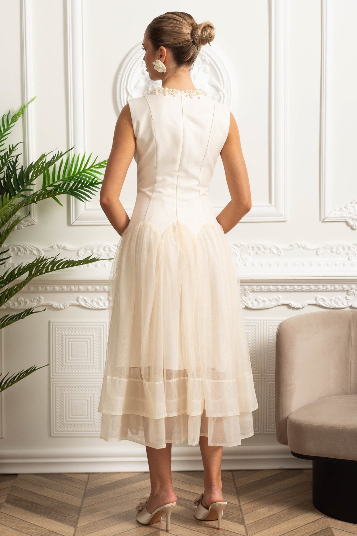 Sleeveless Midi Dress with Tulle Skirt and Pearl Embellished Collar - Ivoire