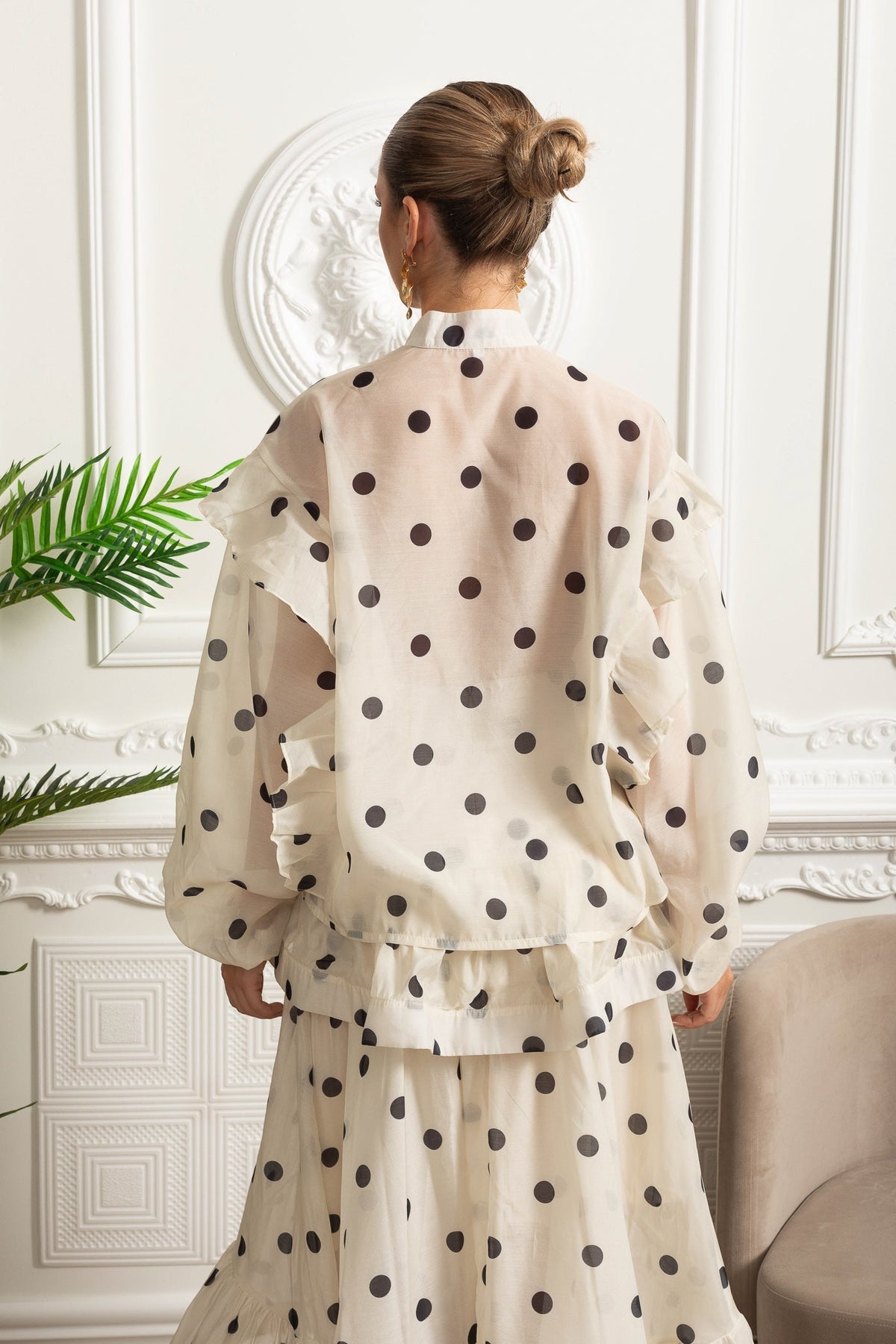 Polka Dot Maxi Dress with Voluminous Sleeves and Statement Waist Bow - Ivoire