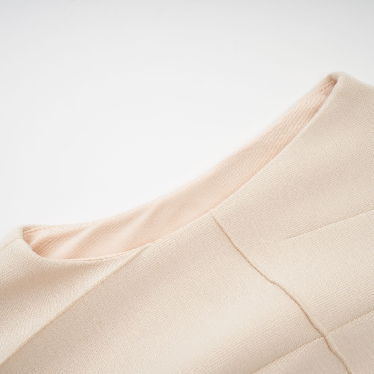Safiya sleeveless pleated dress - White beige