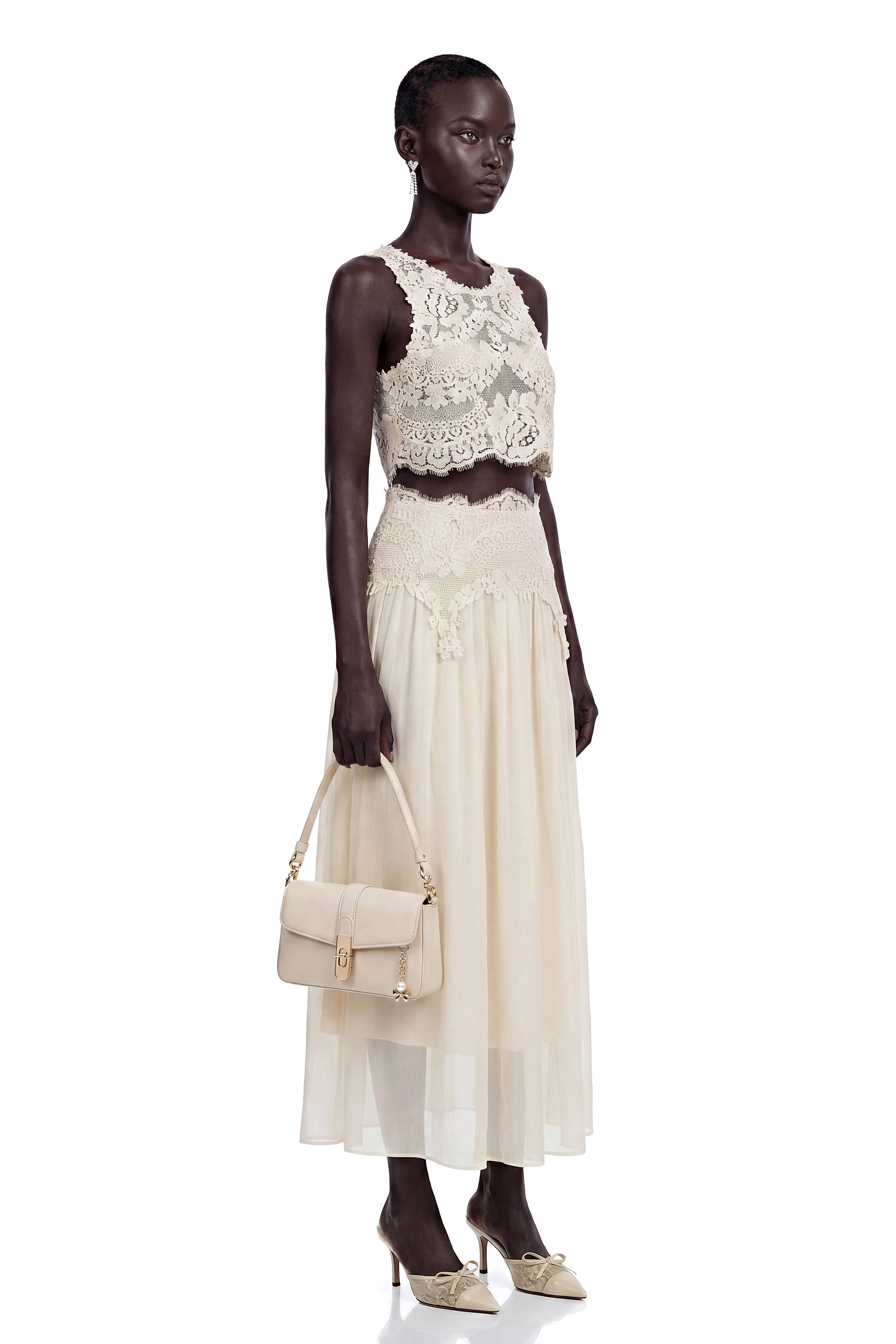 Wurdiz Cream Floral Lace Top & Chiffon Skirt Set