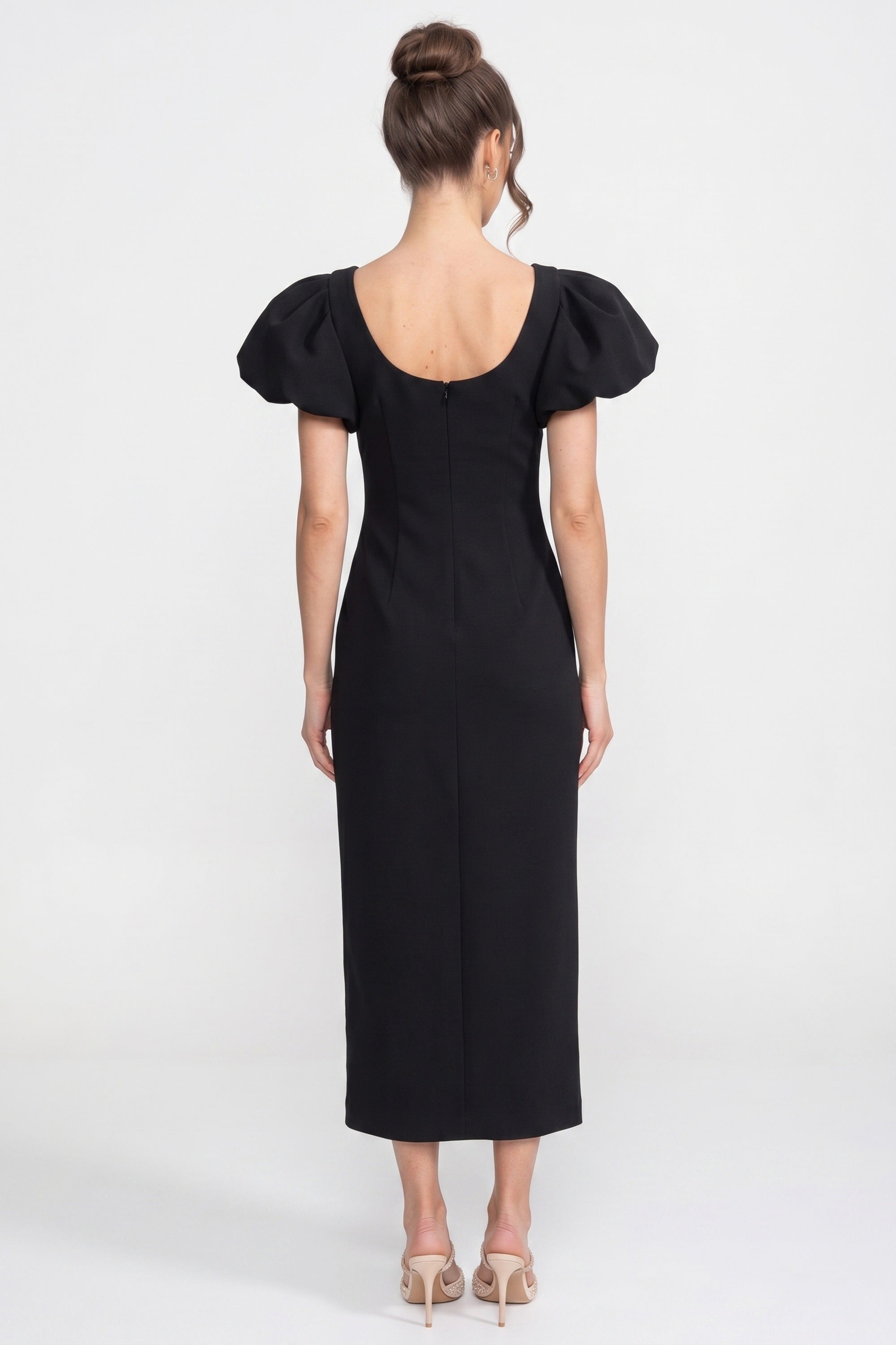 Structured Shoulder Maxi Dress With 3D Iris Floral Appliqué - Black