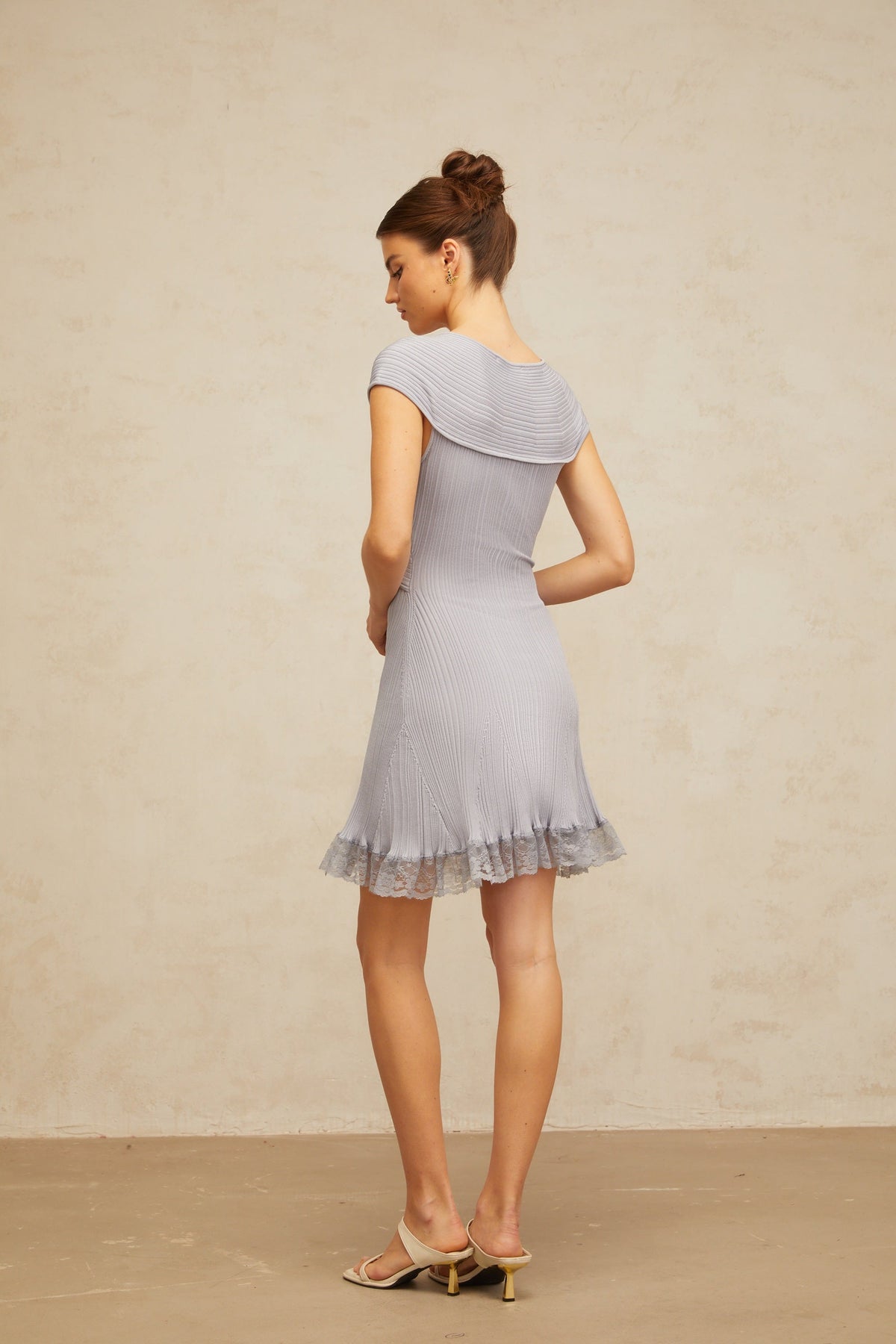 Kéa light-purple cross-over ribbed-knit mini dress