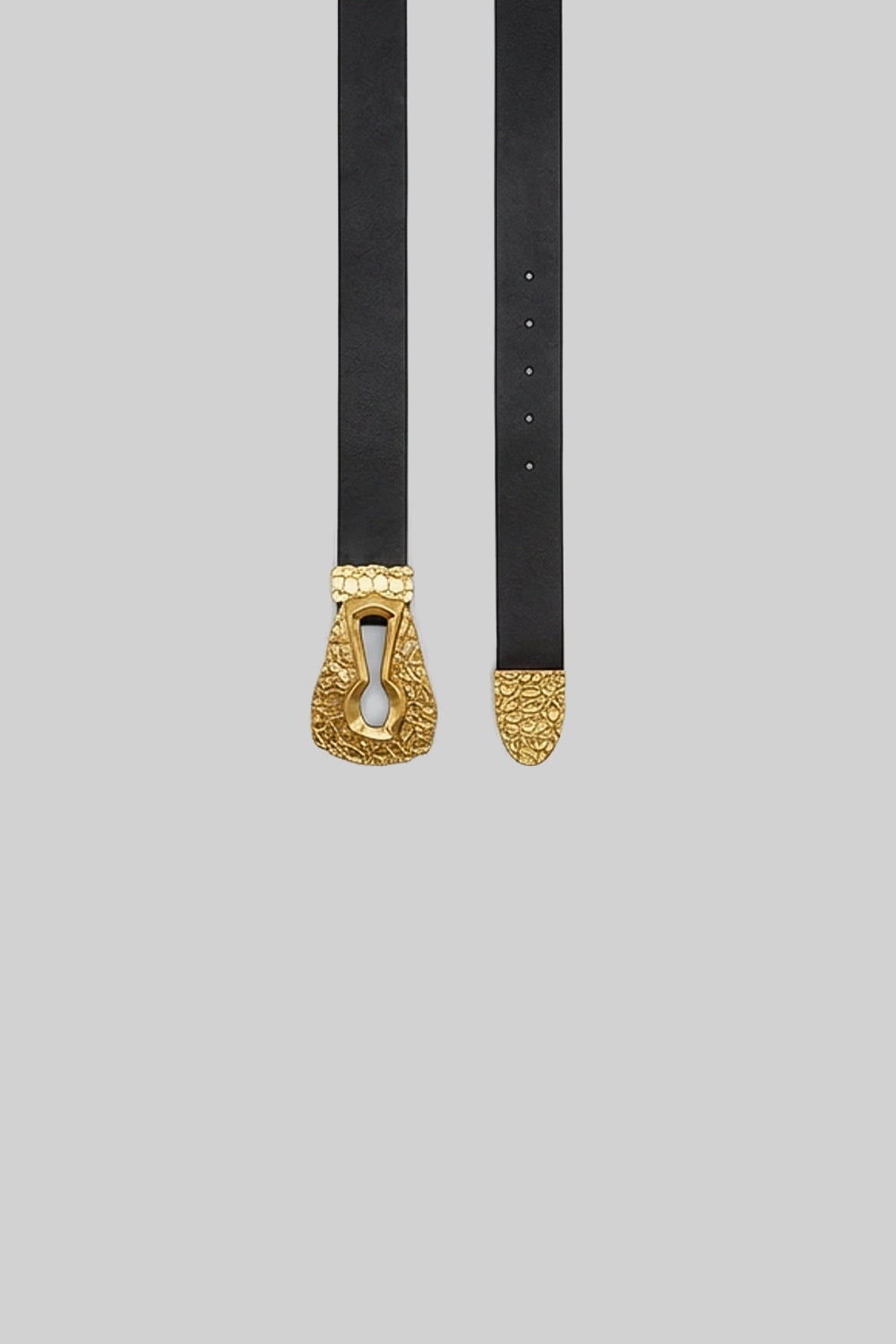Belt with Hammered Sculptural Keyhole Buckle – Black