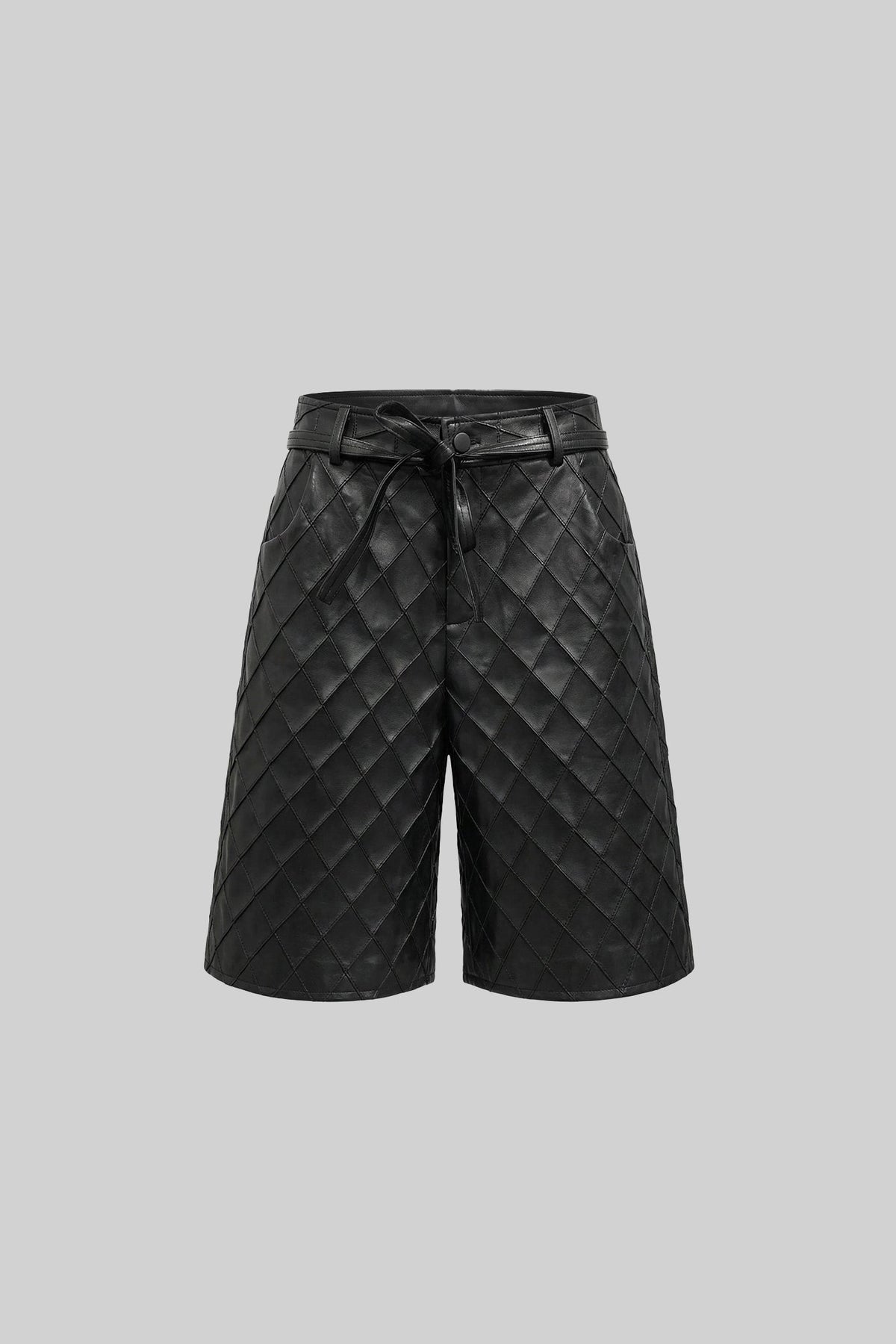 Quilted High-Waisted Shorts With Self-Tie Belt - Black