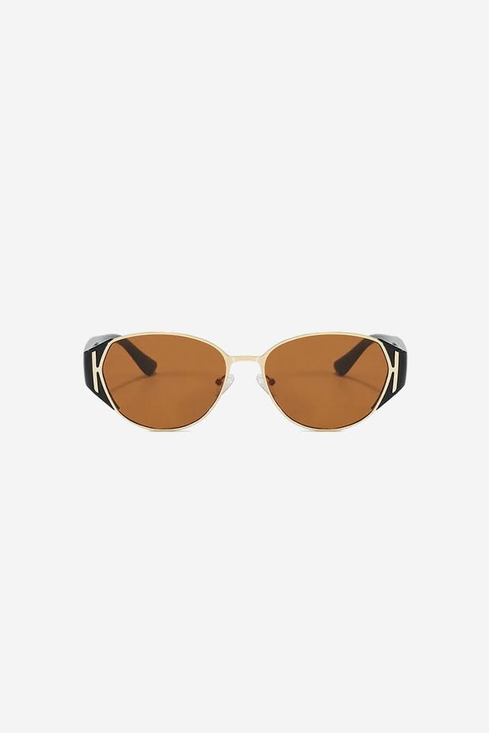 Oval Sunglasses with Gold Frame and Bold Black Arms – Brown