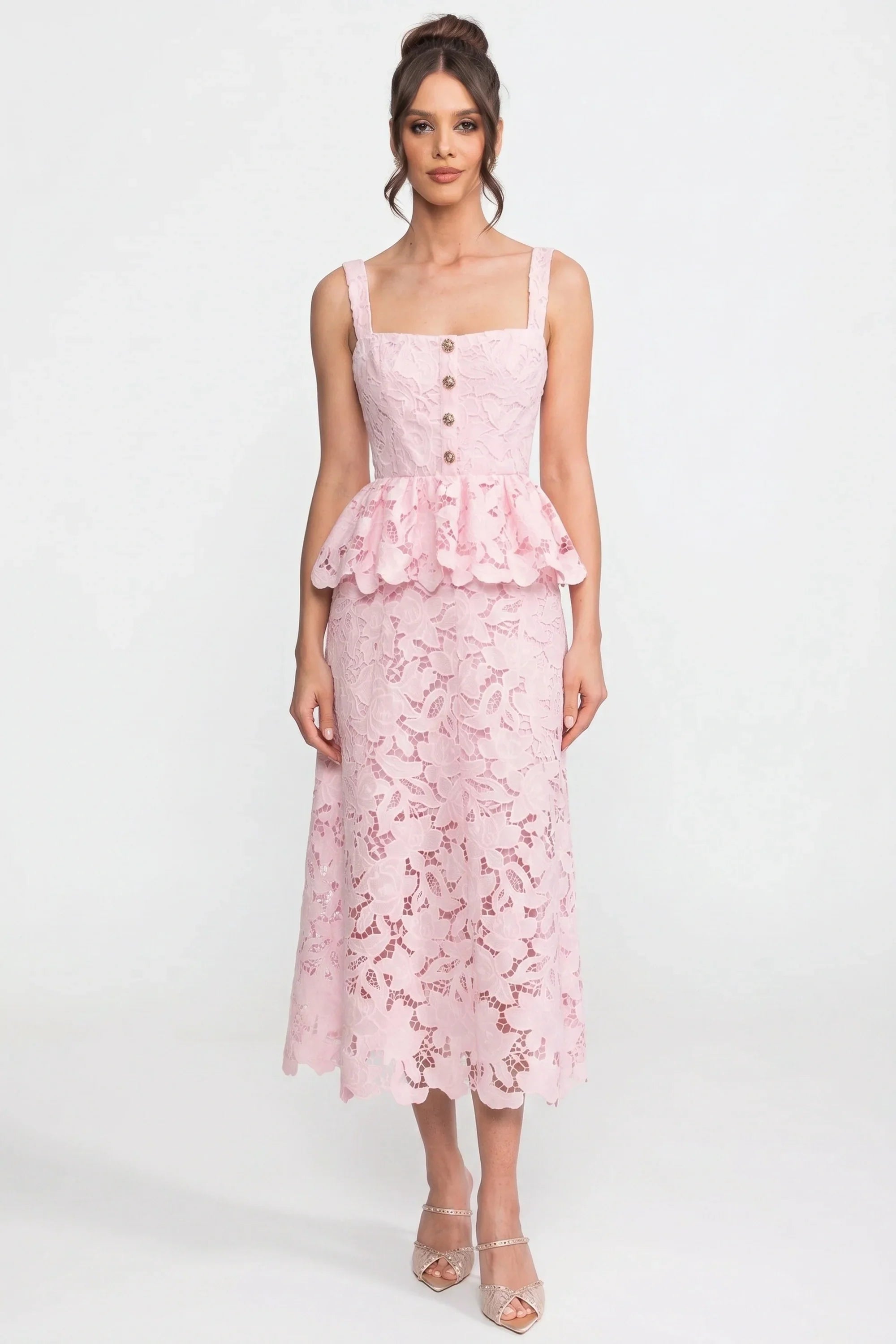 Sleeveless Lace Peplum Dress With Midi Skirt And Golden Buttons - Pink