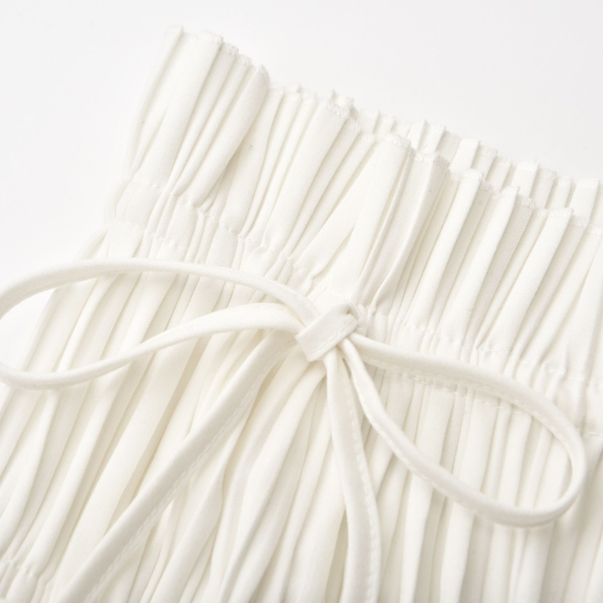 Milisent open-back pleated top & skirt matching set