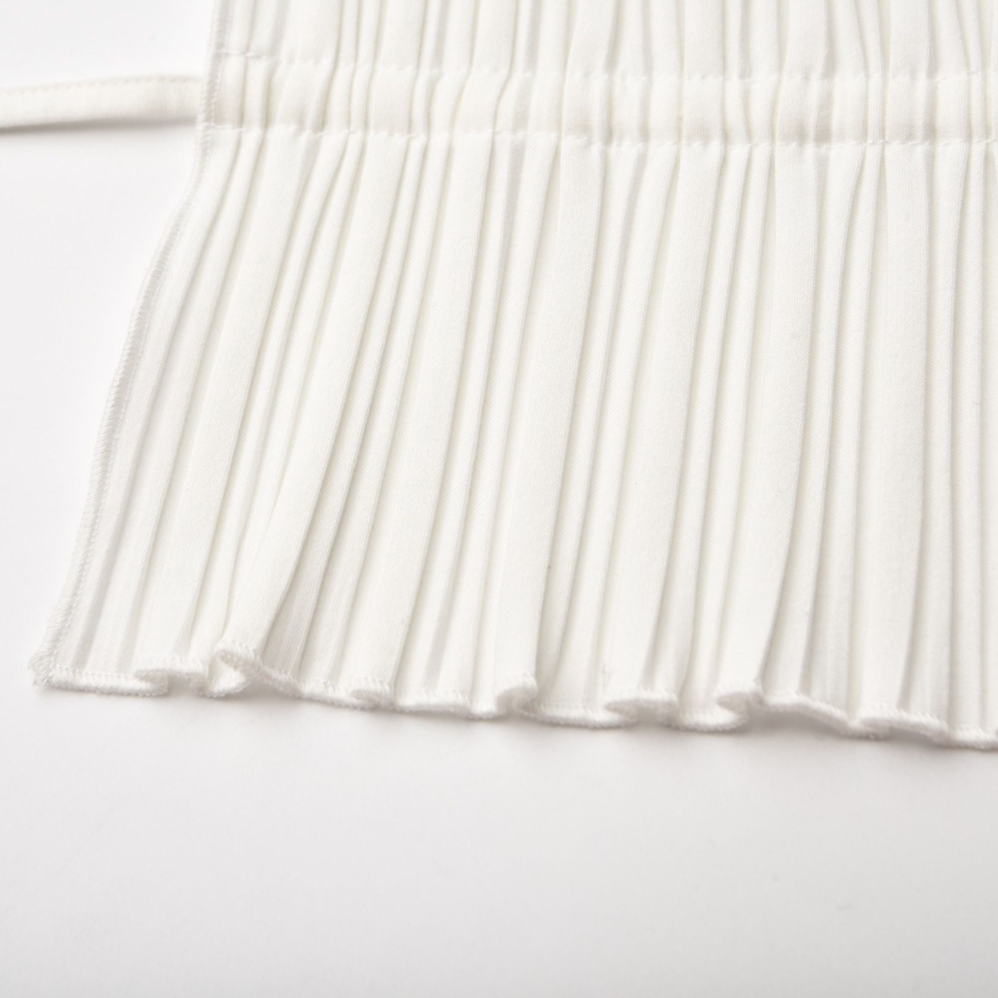 Milisent open-back pleated top & skirt matching set