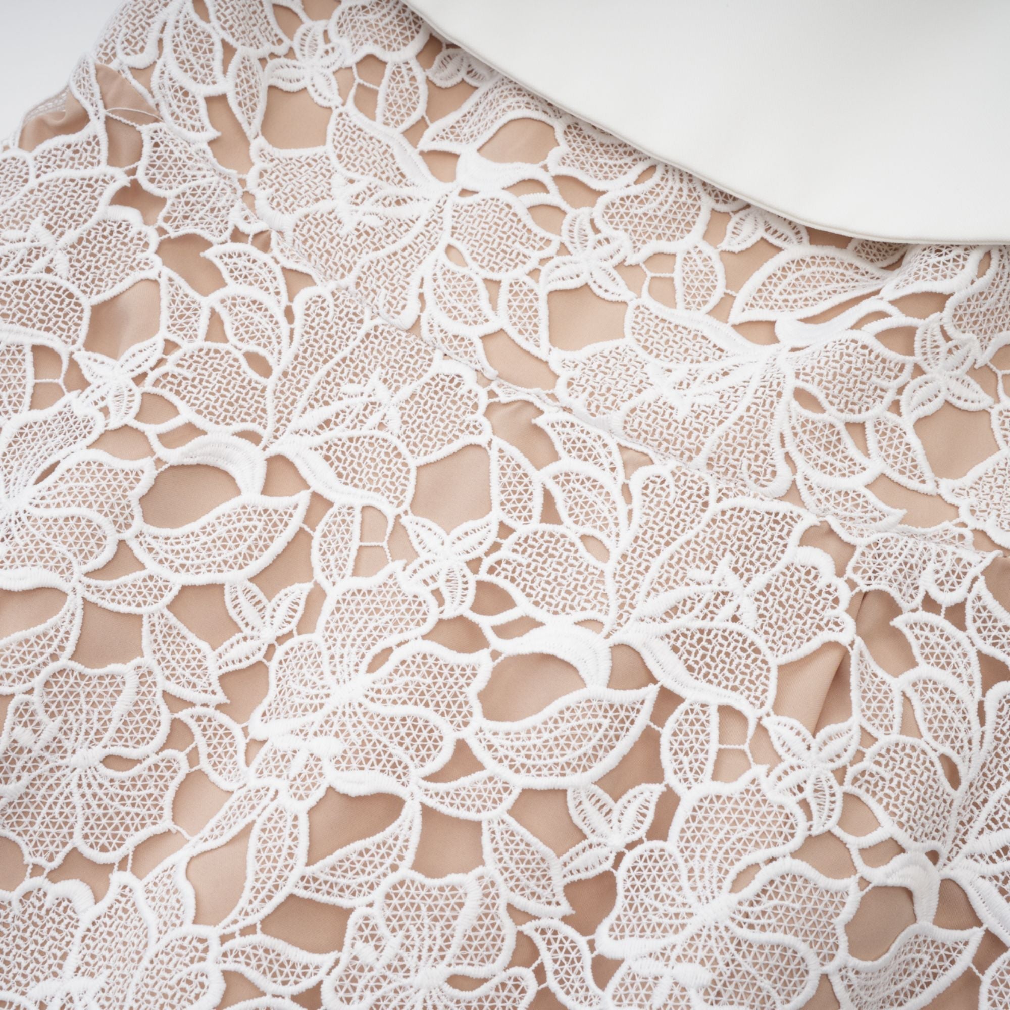 Jorvilda white pierced midi dress - White