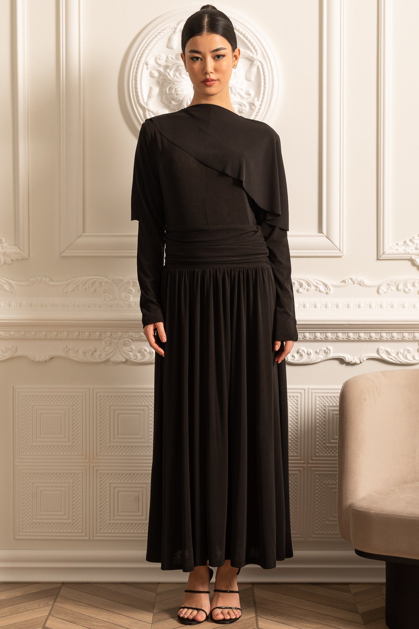 Elegant Dress With Ruched Waist, Pleated Maxi Skirt And Cape-Like Layered Top - Black