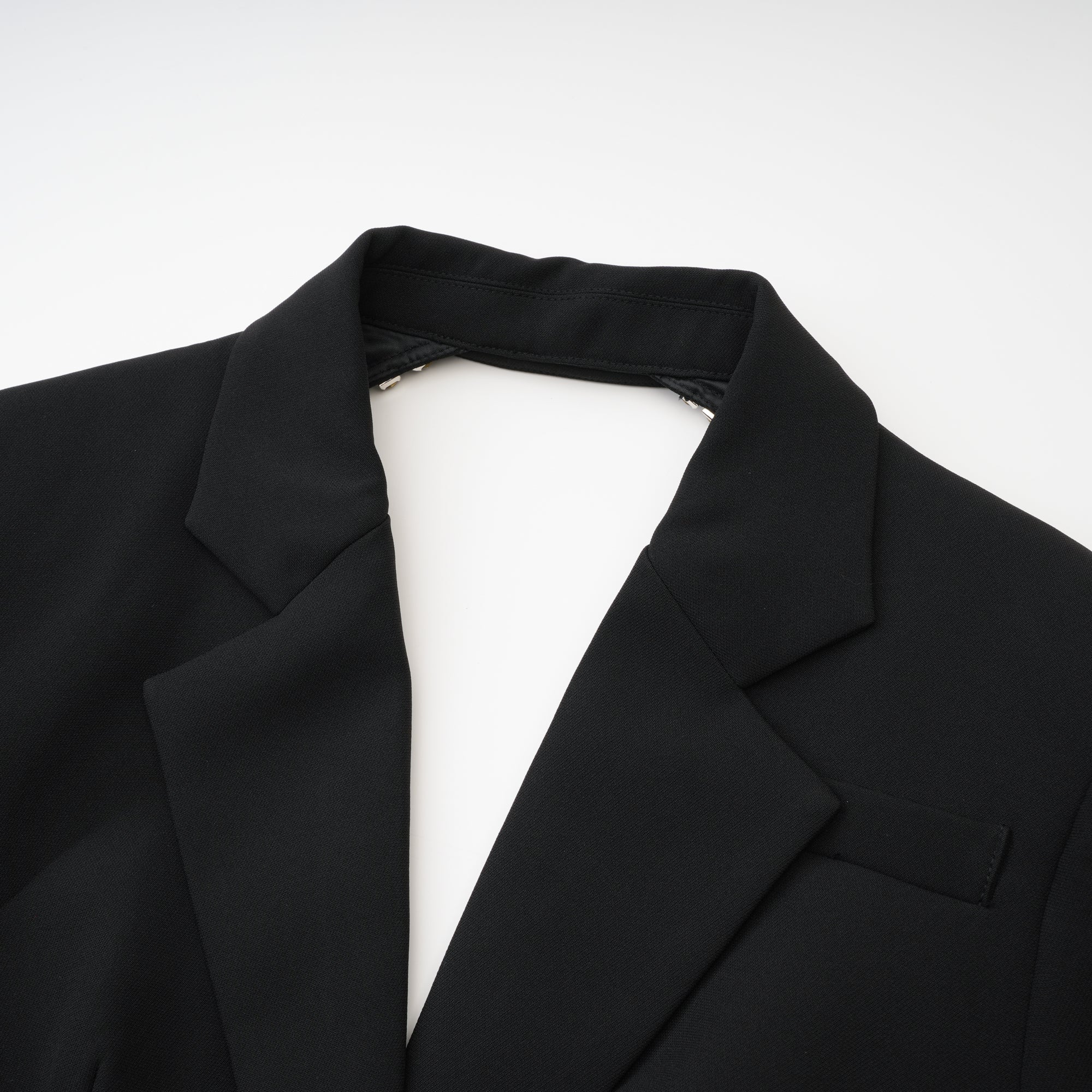 Odette black open-back blazer