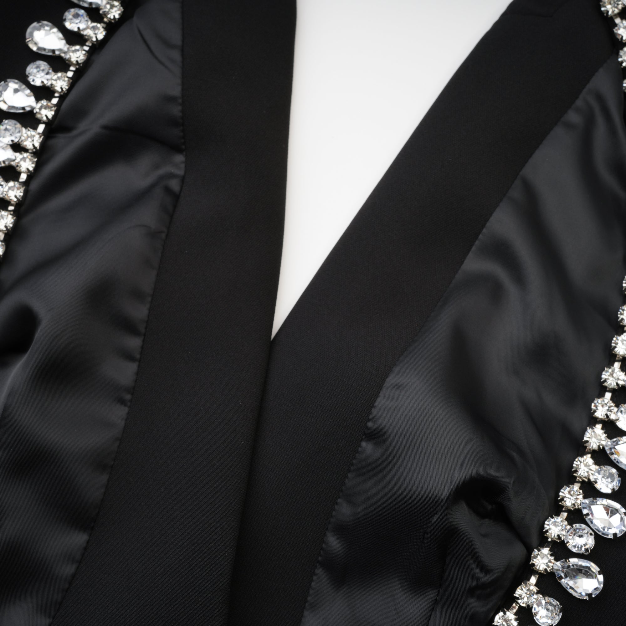 Odette black open-back blazer