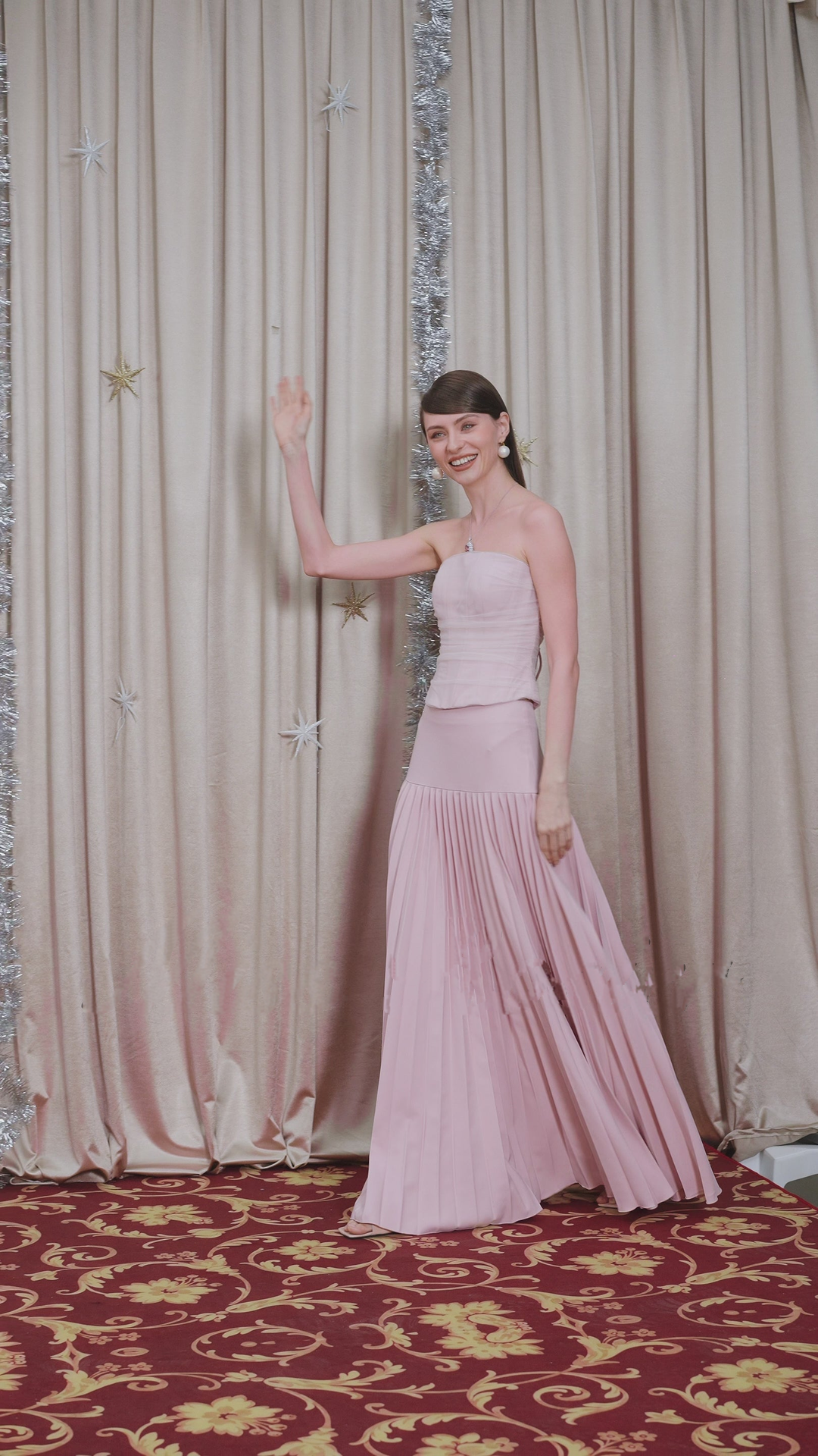 priscille pink shawl & corset top & pleated skirt set