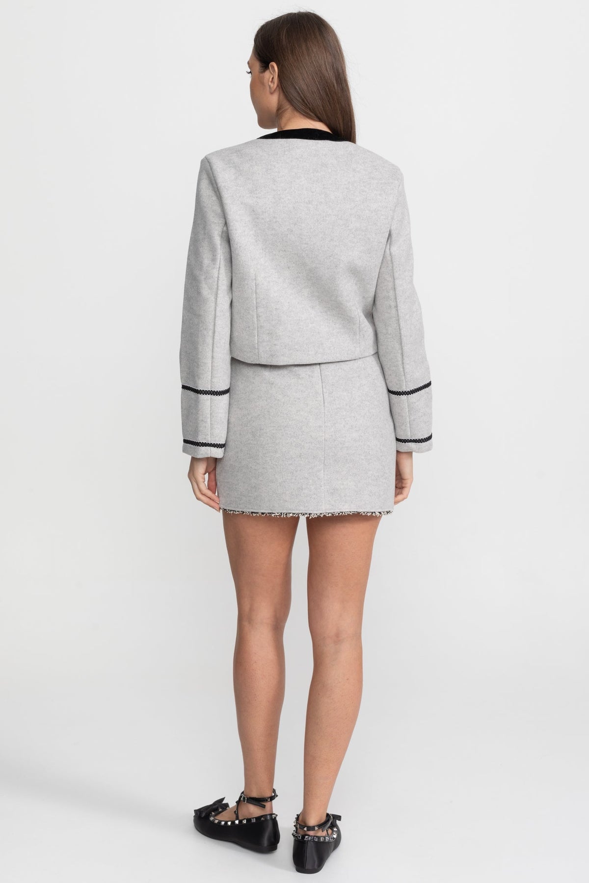 Co-Ord Set with Velvet Bow Collar Detail – Grey