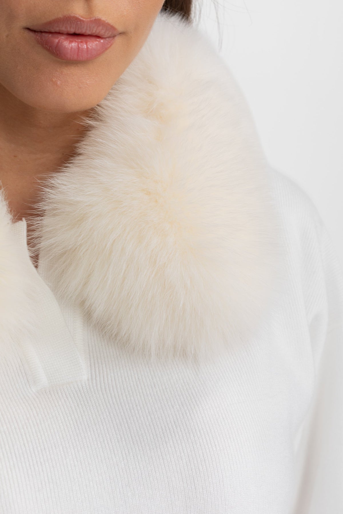 Elodie White Knit Lounge Co-Ord Set with Fox Fur Collar