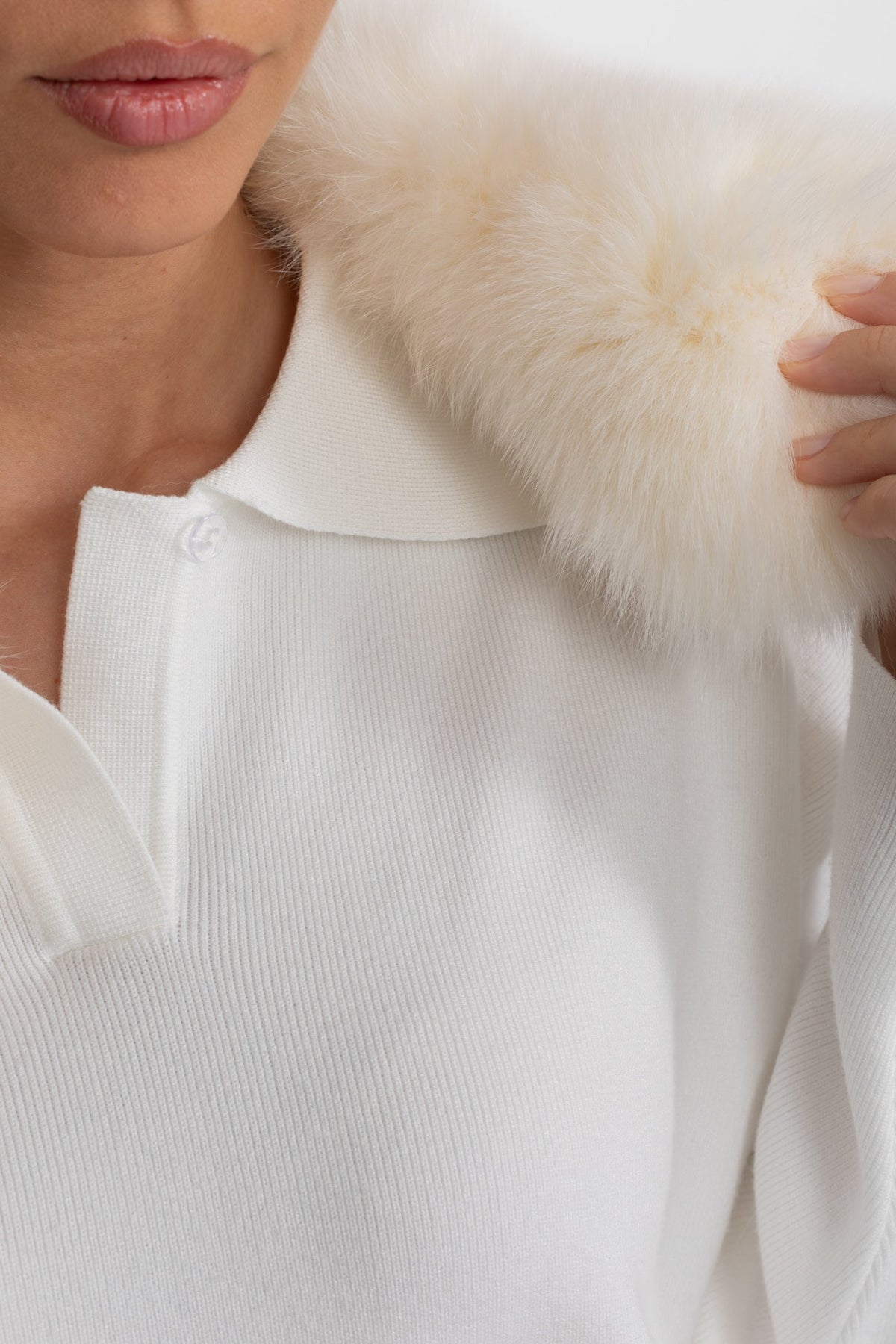 Elodie White Knit Lounge Co-Ord Set with Fox Fur Collar
