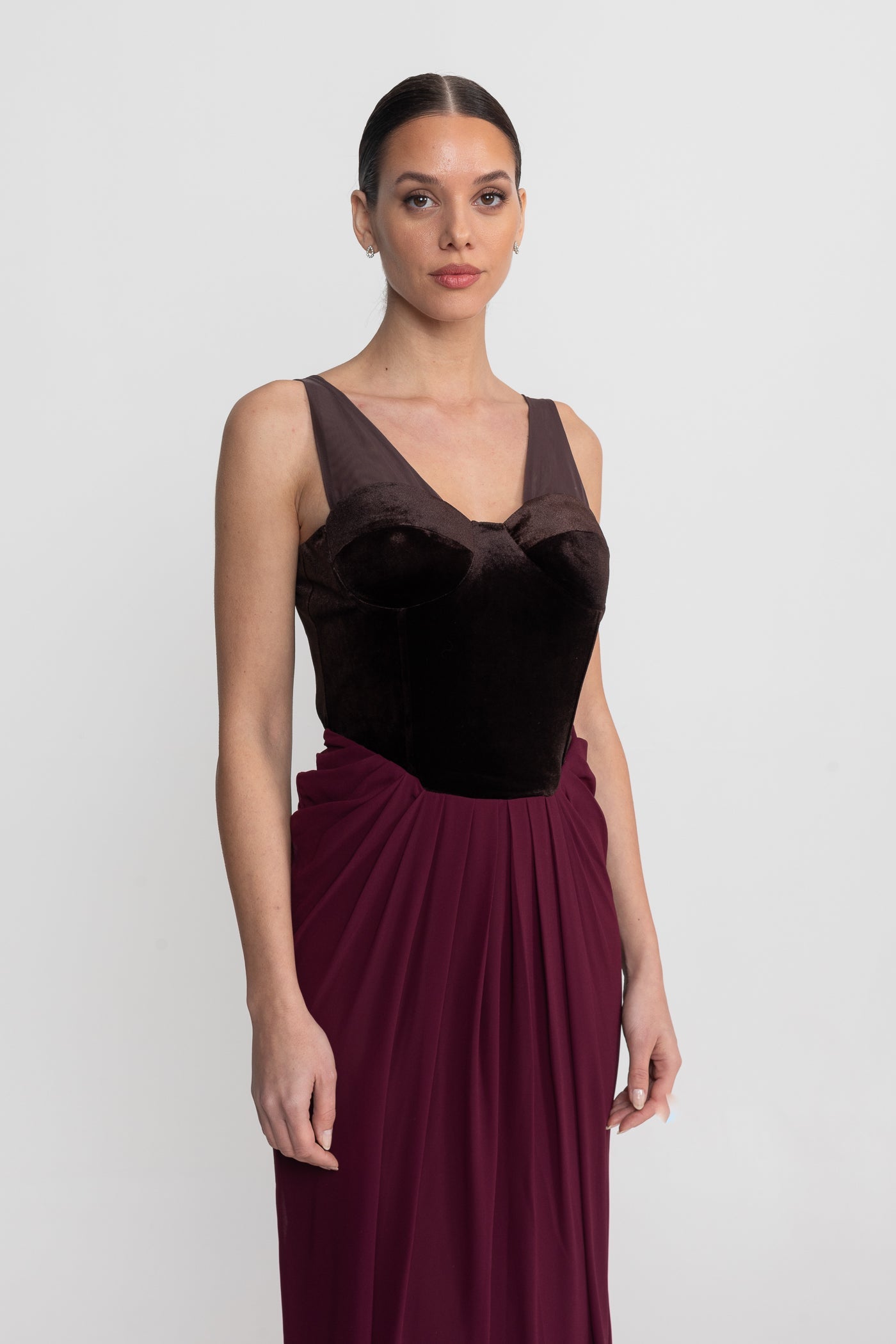 Maxi Dress With Velvet Corset Bodice And Flowing Skirt - Burgundy