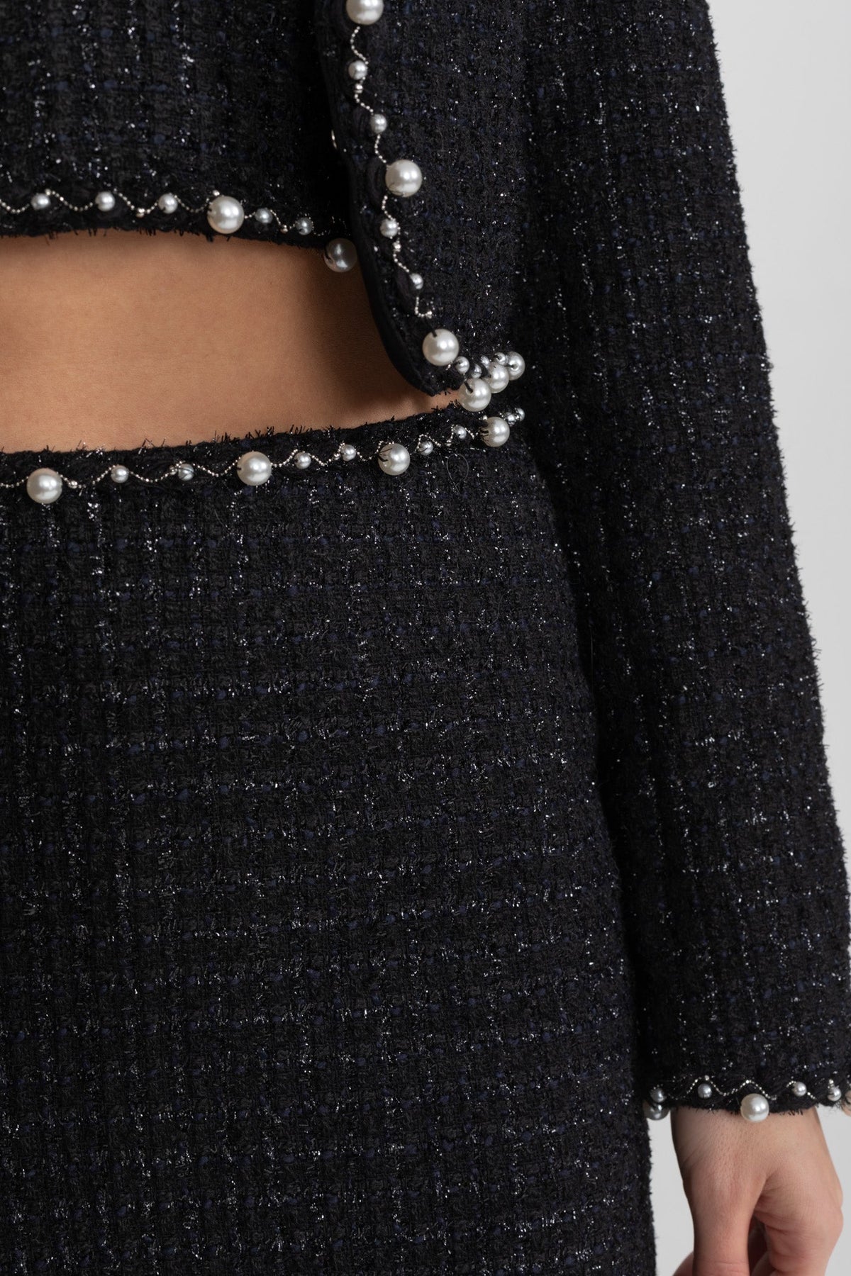 Leonie Black Pearl-Trim Cropped Tweed Blazer with Open Front