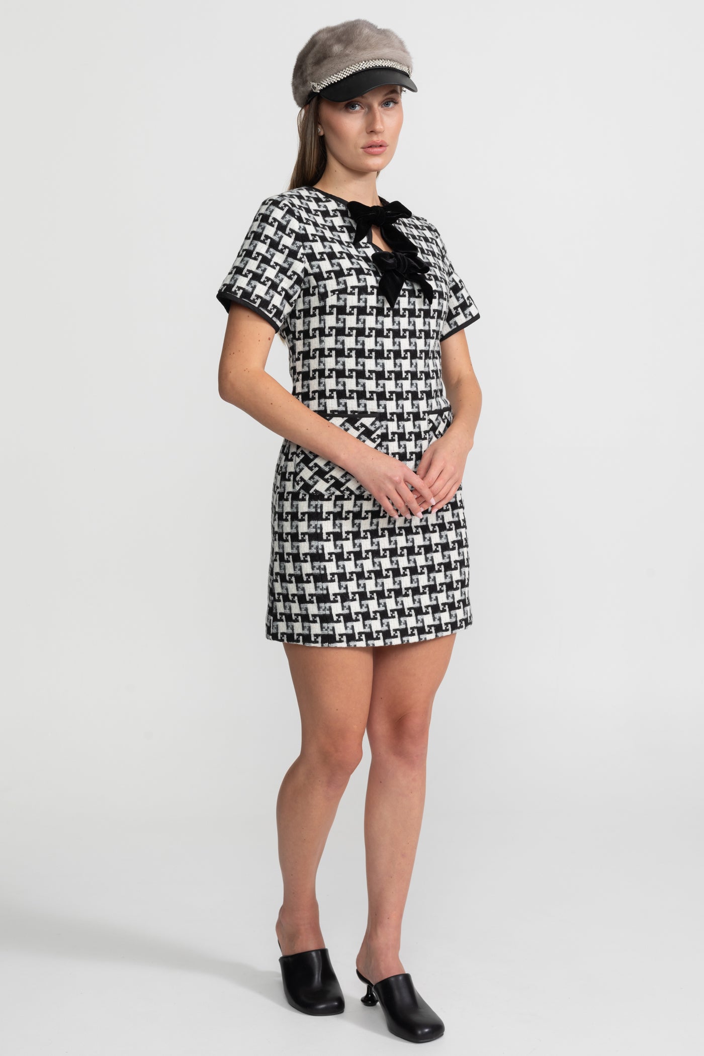Sybille Black And White Velvet Bow Tweed Mini Dress With Check Pattern