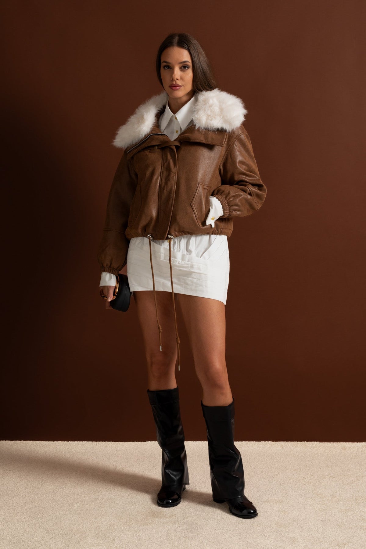 Cropped Suede Jacket With Faux Fur Collar – Brown