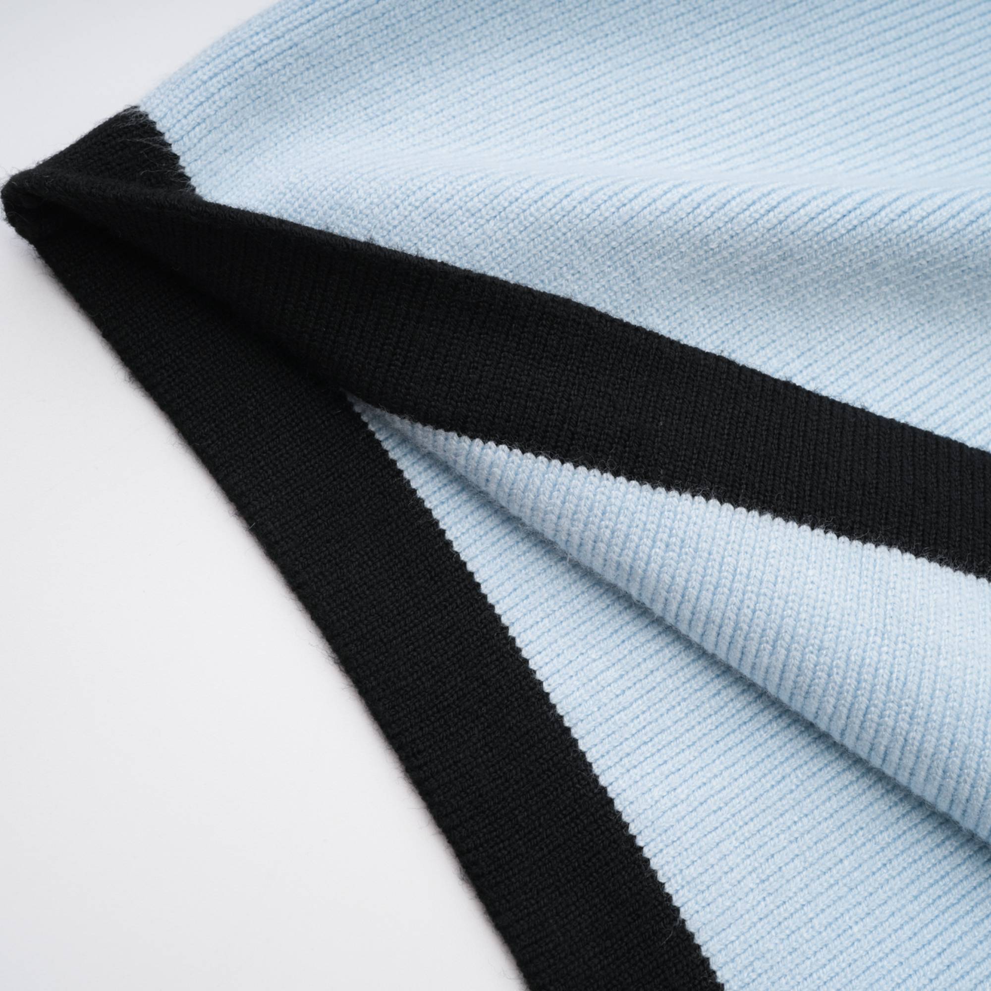 Tadhgín cadigan & crop top & skirt matching set