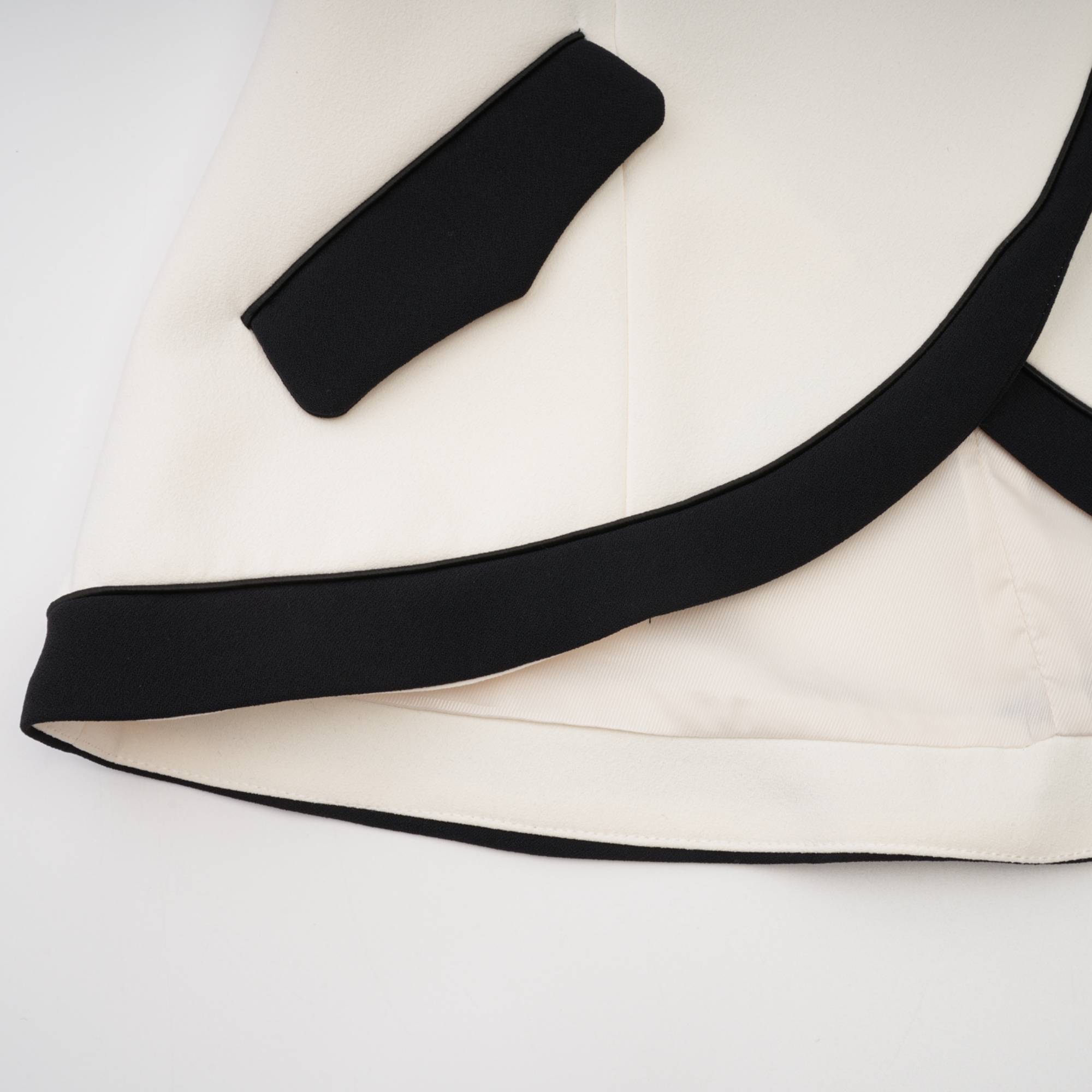 Vespera contrast colours jacket & skirt matching set