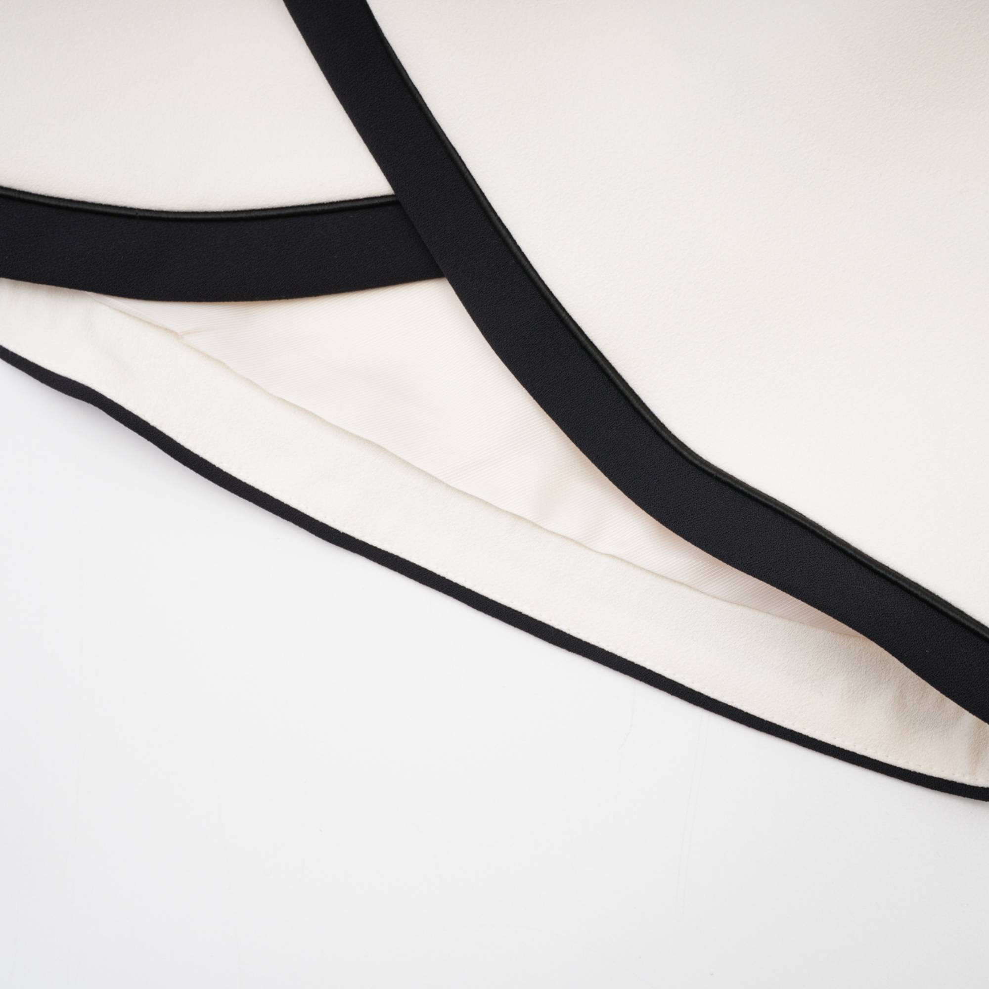 Vespera contrast colours jacket & skirt matching set