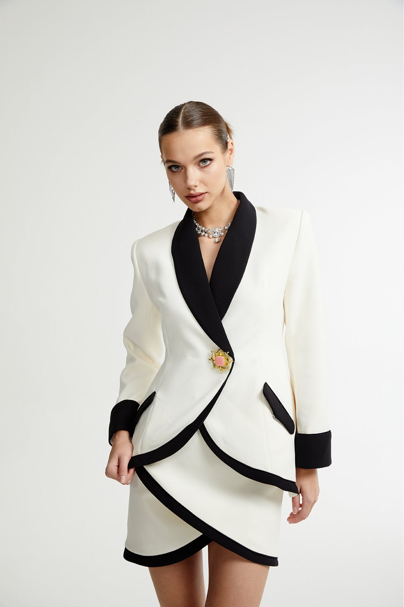 Vespera contrast colours jacket & skirt matching set