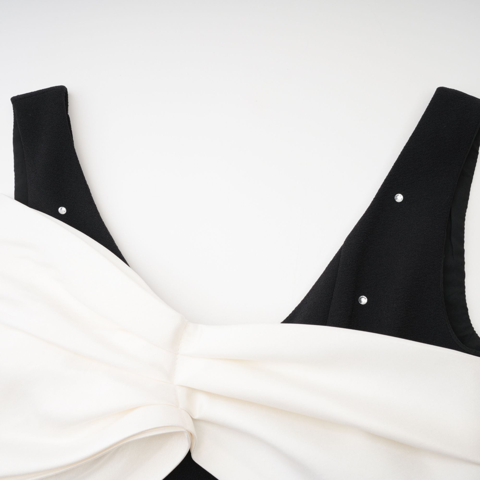 Ysabeau black embellished bowknot dress