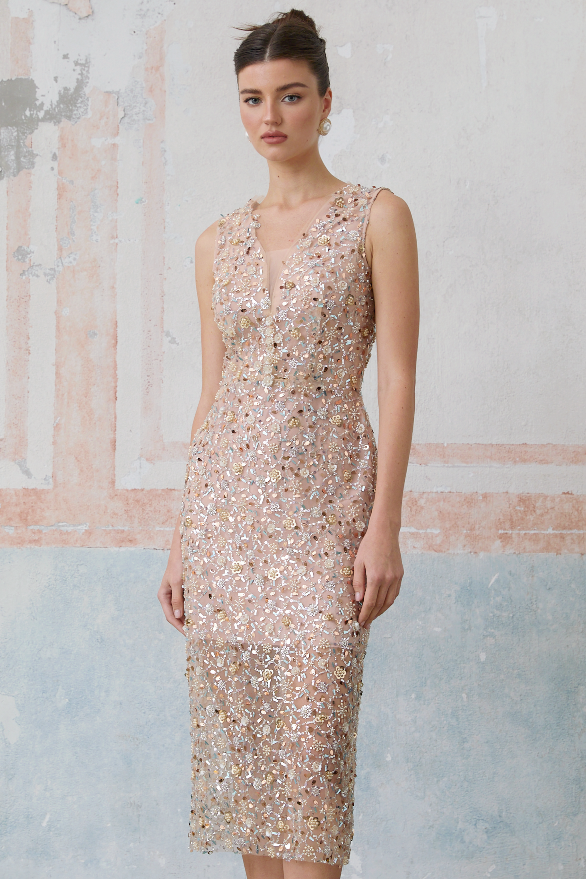 Marguerite embellished flower-motif fitted midi dress