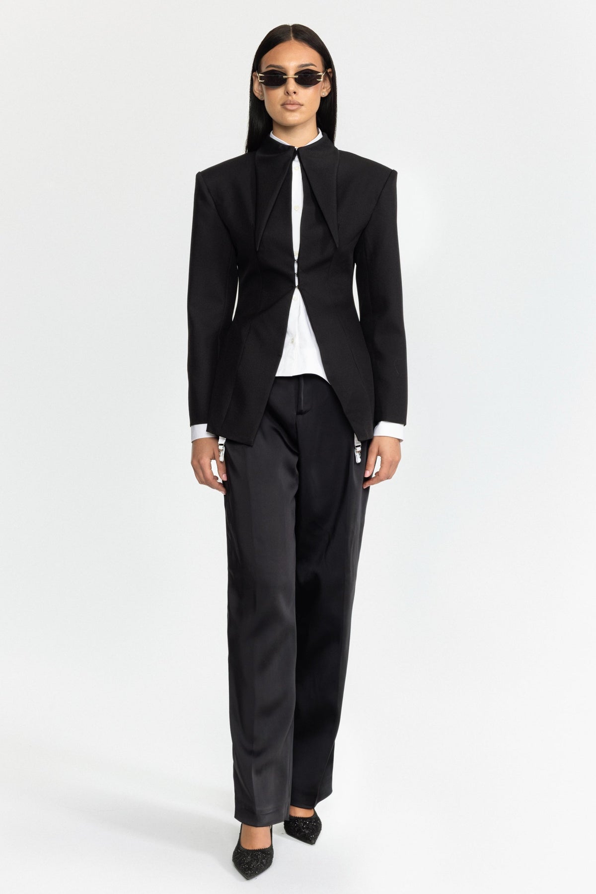 Sculpted Pointed-Collar Hook-Front Blazer - Black