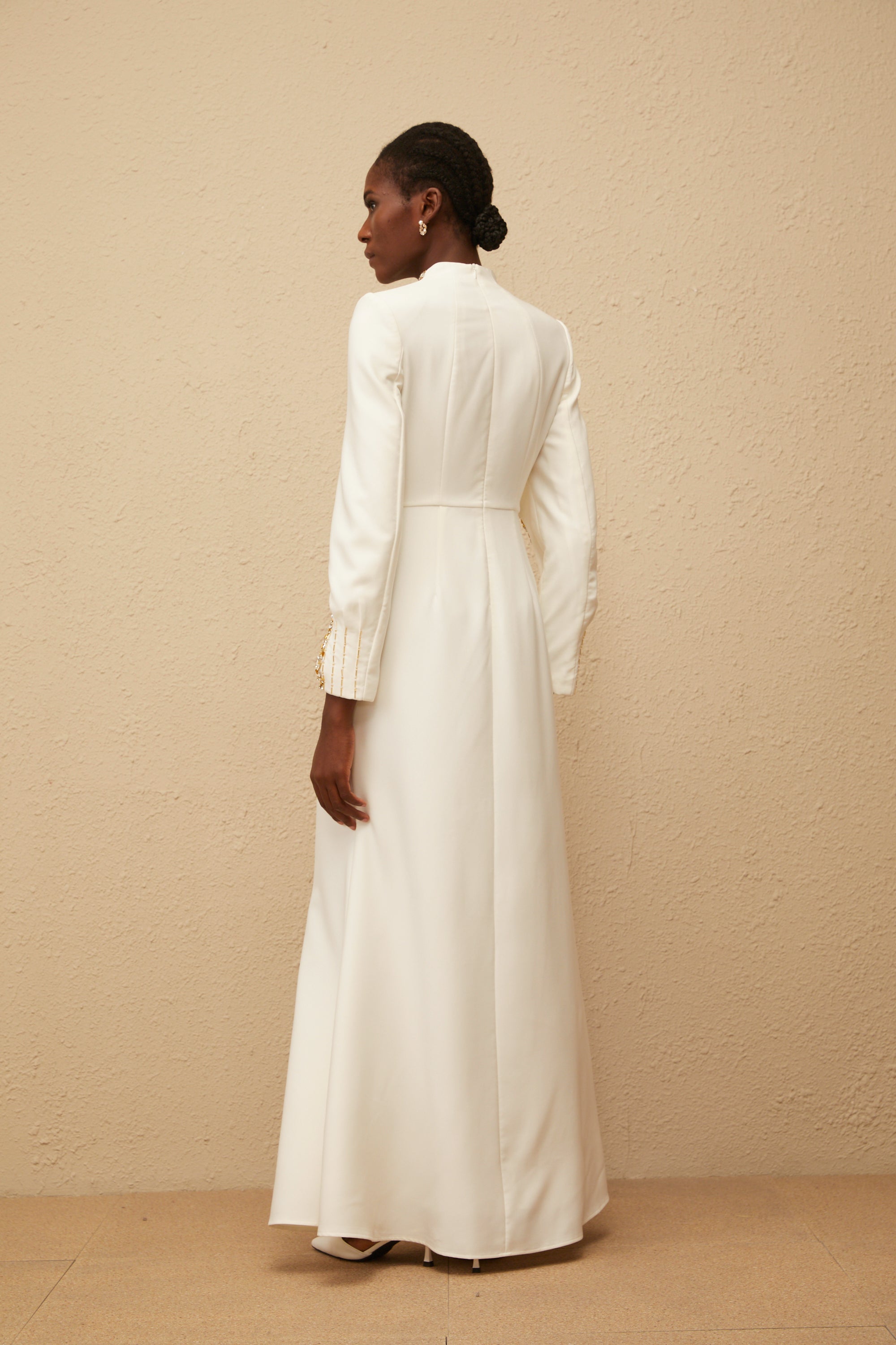 Lune White Embellished Shawl Design Gown