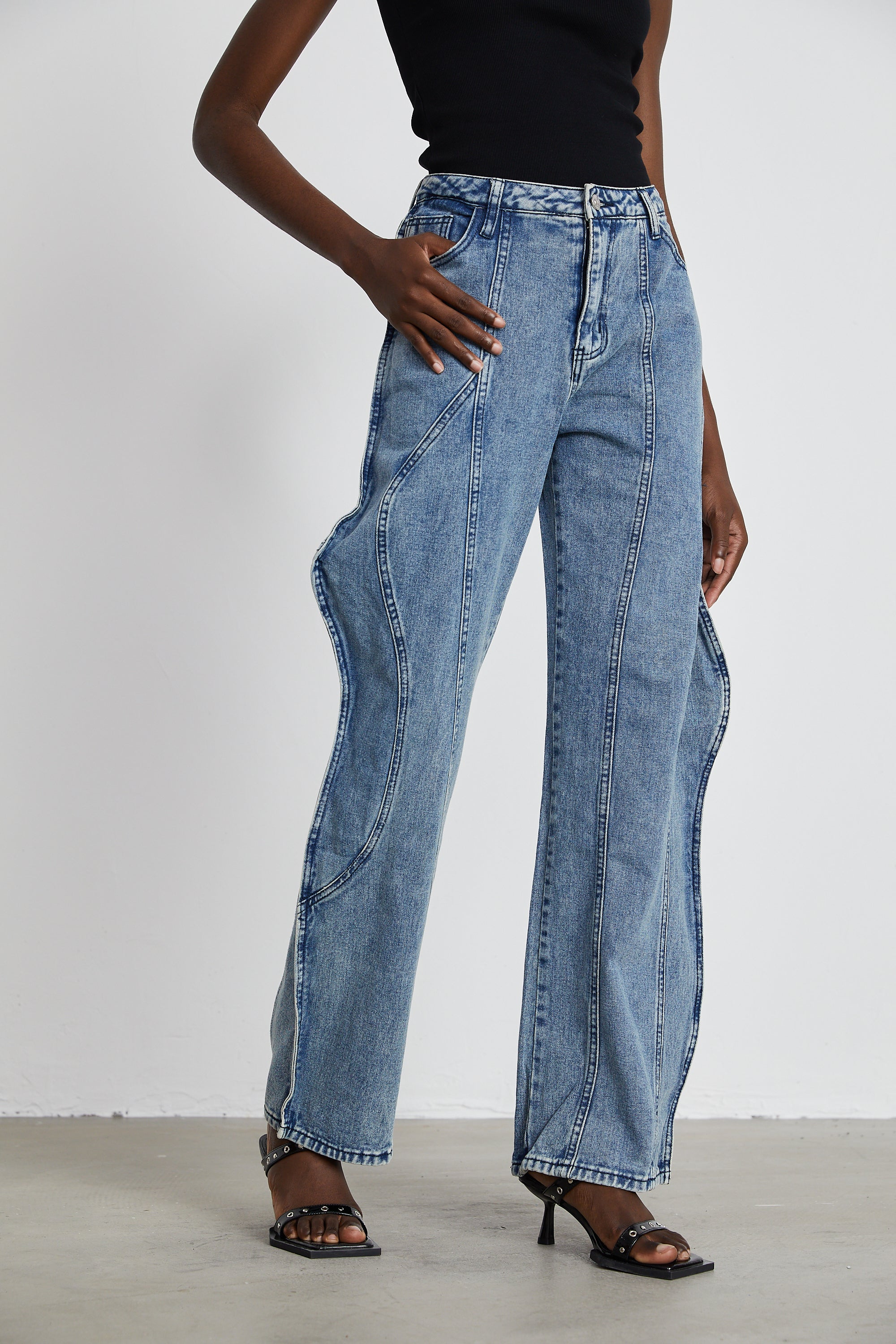 Brigitte asymmetrical wide-leg jeans
