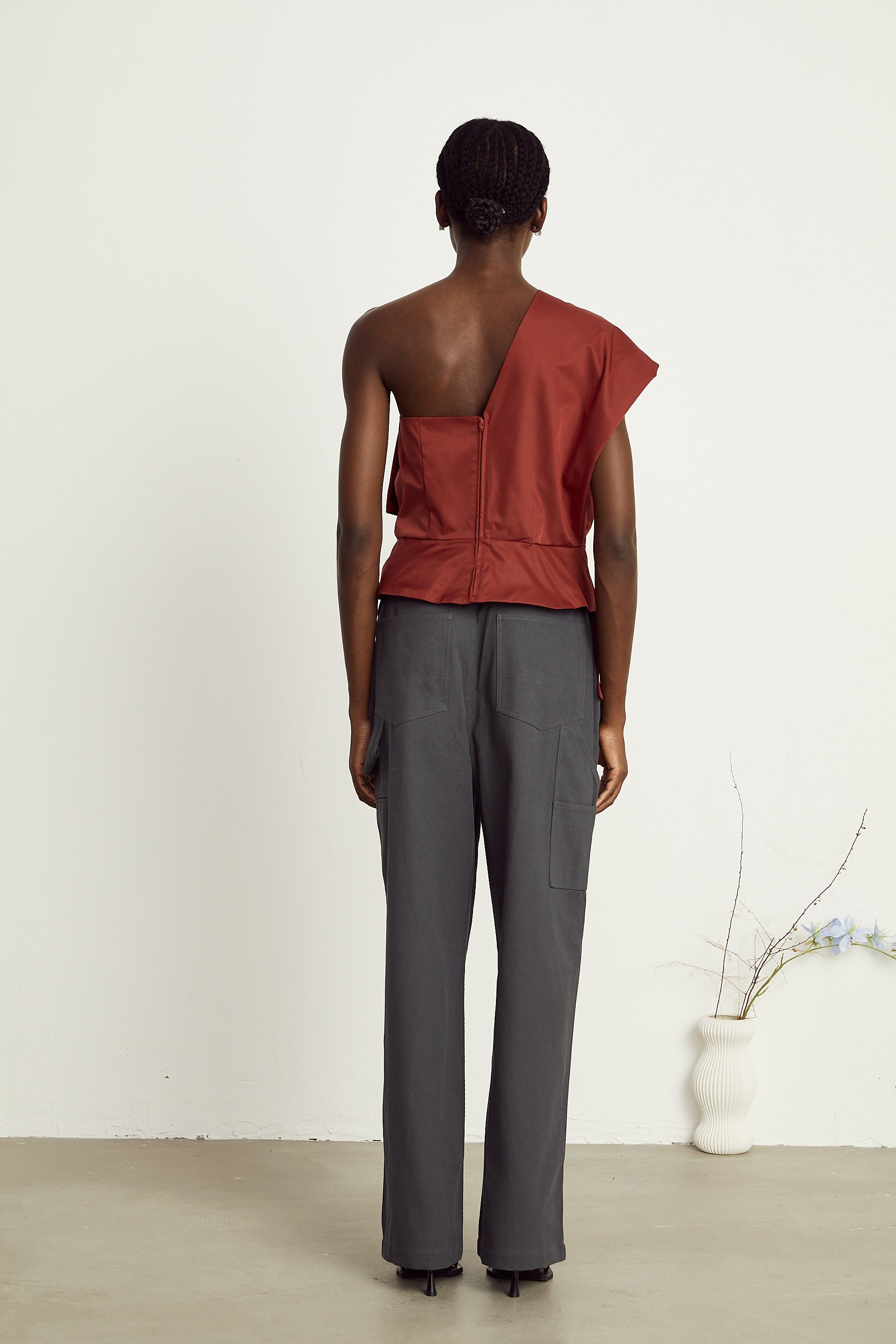 Hermine red bow-detail asymmetrical top