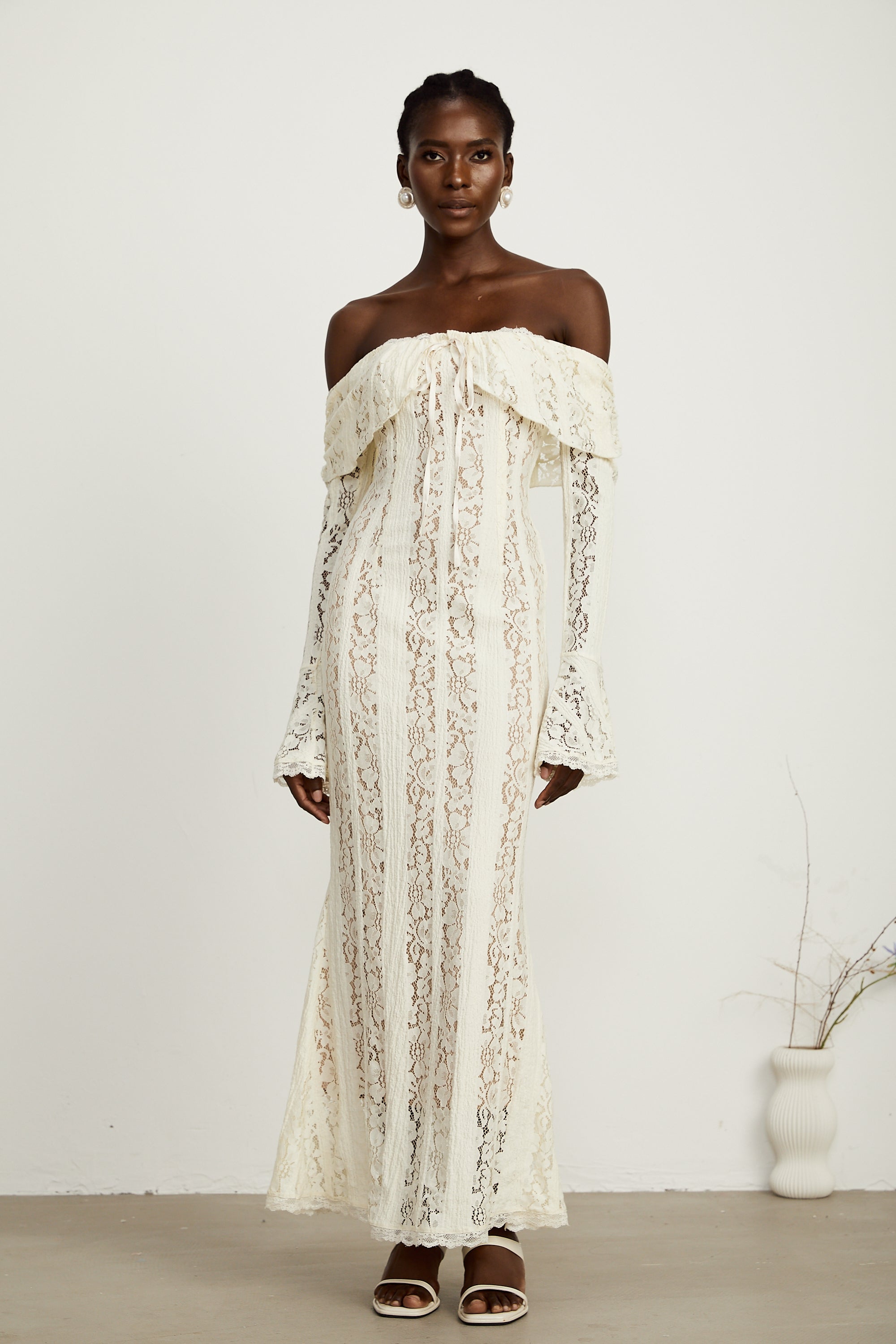 Émeline floral lace flared-cuff maxi dress in Neutrals (Final Sale-US Only)