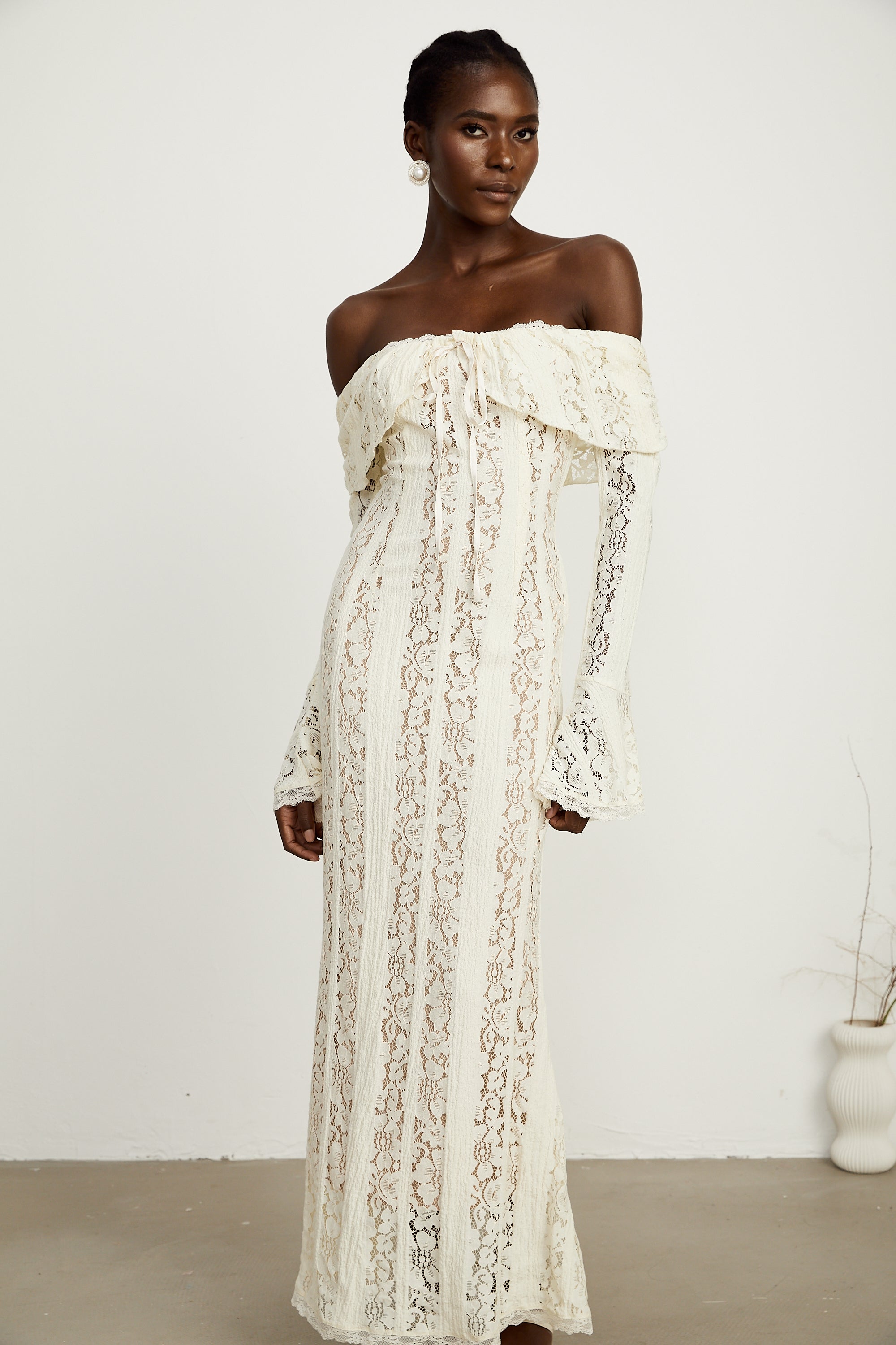 Émeline floral lace flared-cuff maxi dress in Neutrals (Final Sale-US Only)