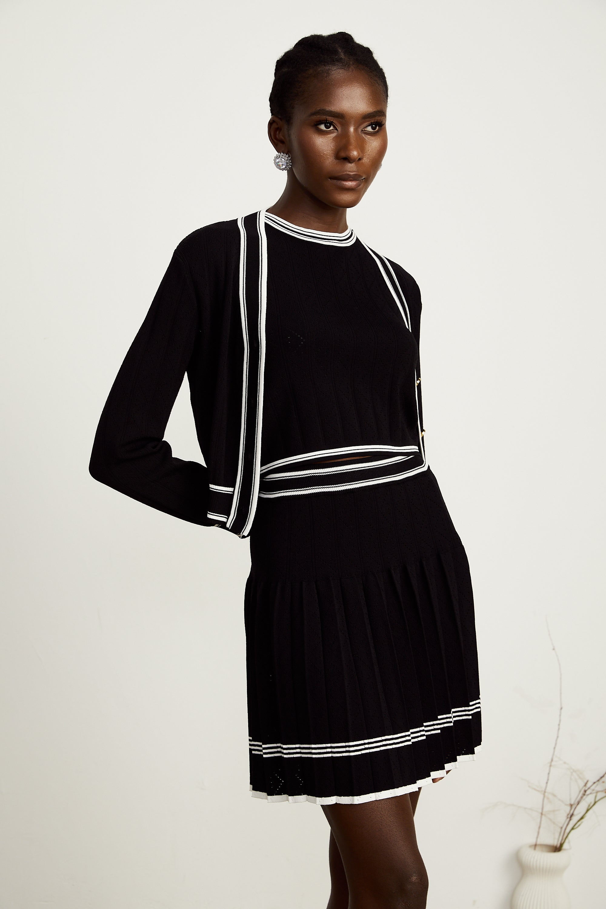Daphné contrast-trim cardigan & vest top & skirt matching set (Final Sale-US Only)