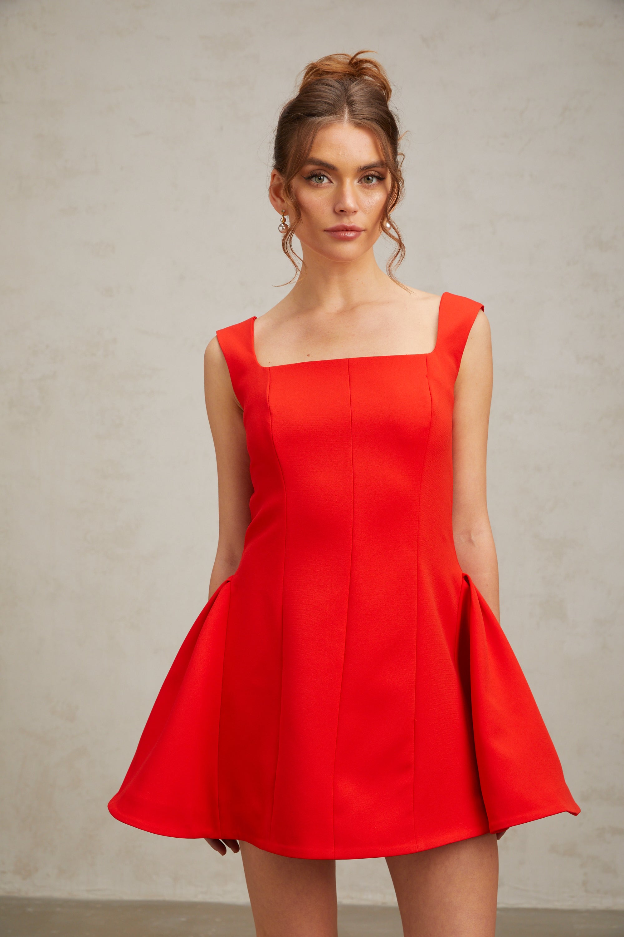 Margherita square-neck puff mini dress in Red