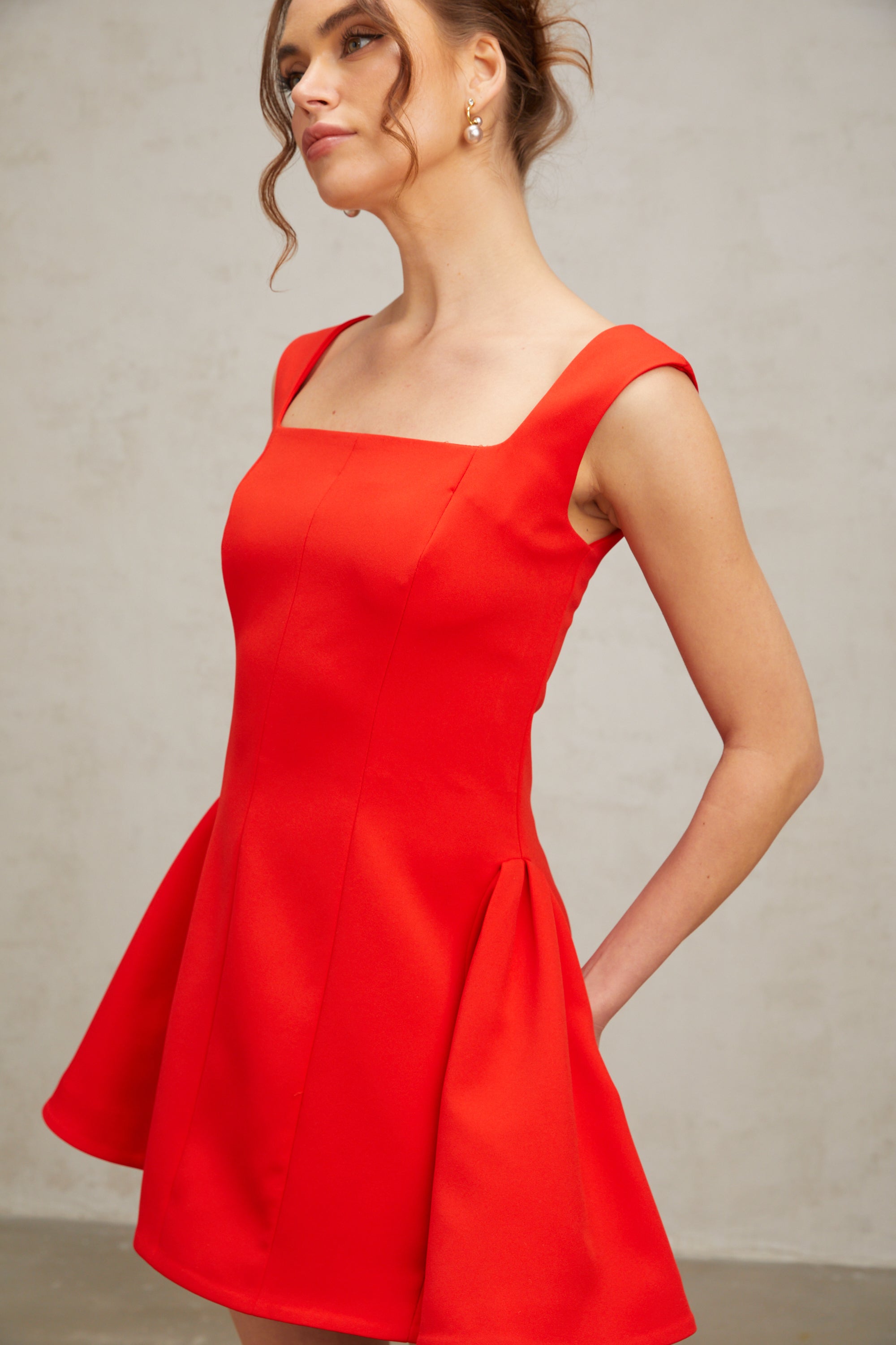 Margherita square-neck puff mini dress in Red