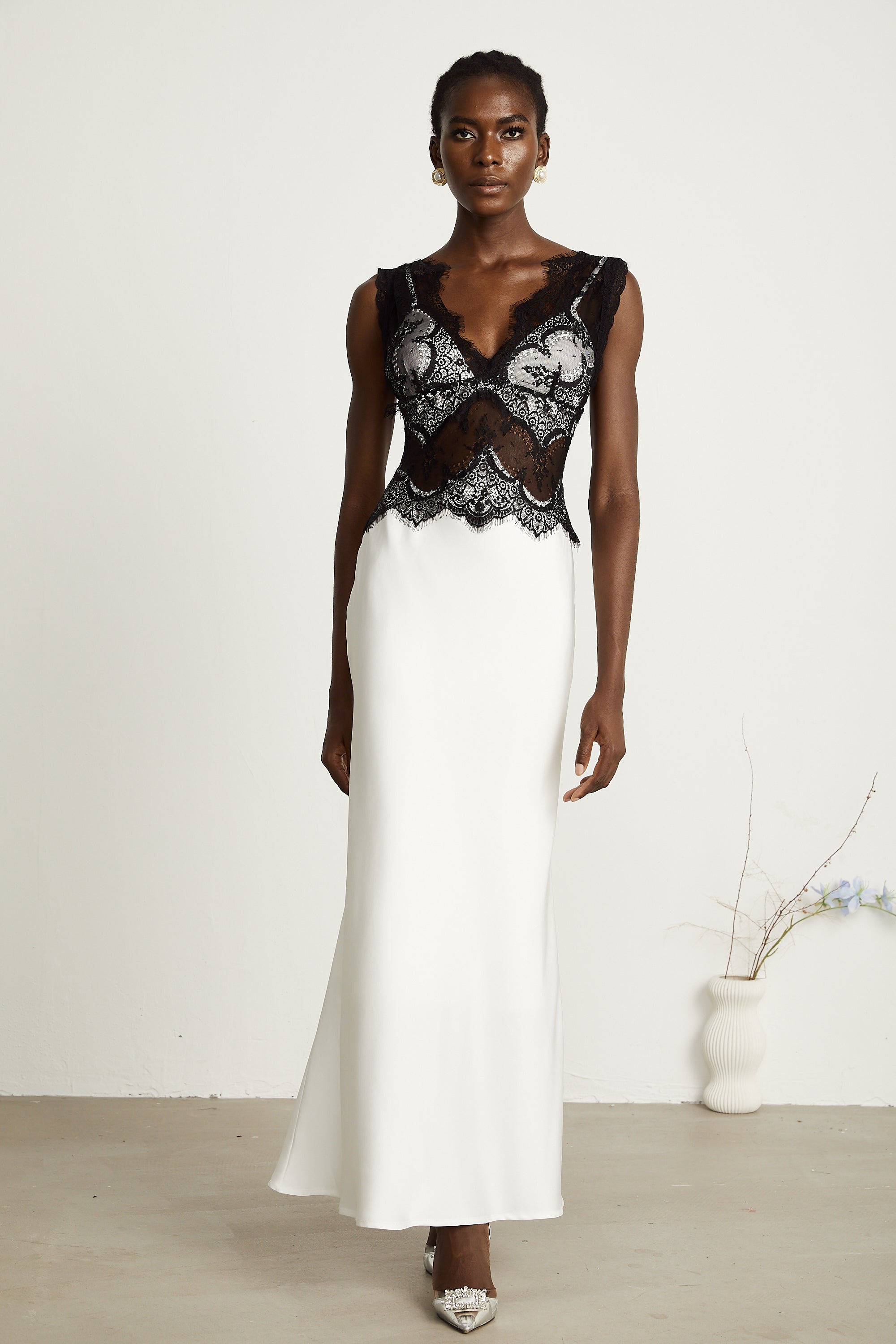 Éléonore Two Tone Lace Detail Maxi Dress (Final Sale-US Only)