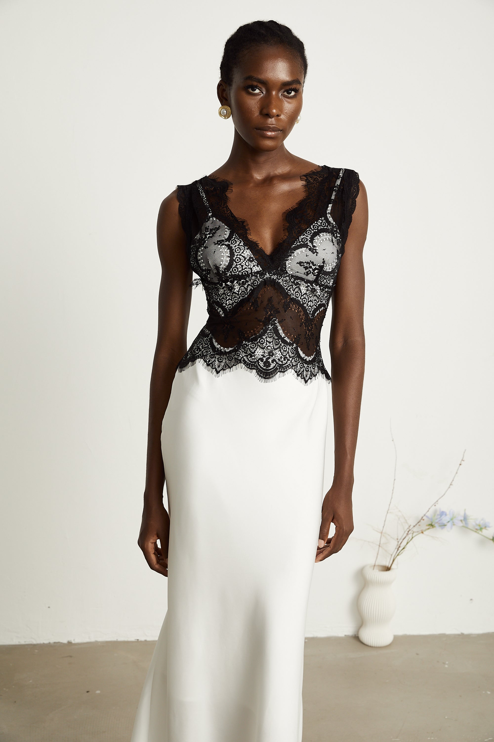 Éléonore Two Tone Lace Detail Maxi Dress (Final Sale-US Only)