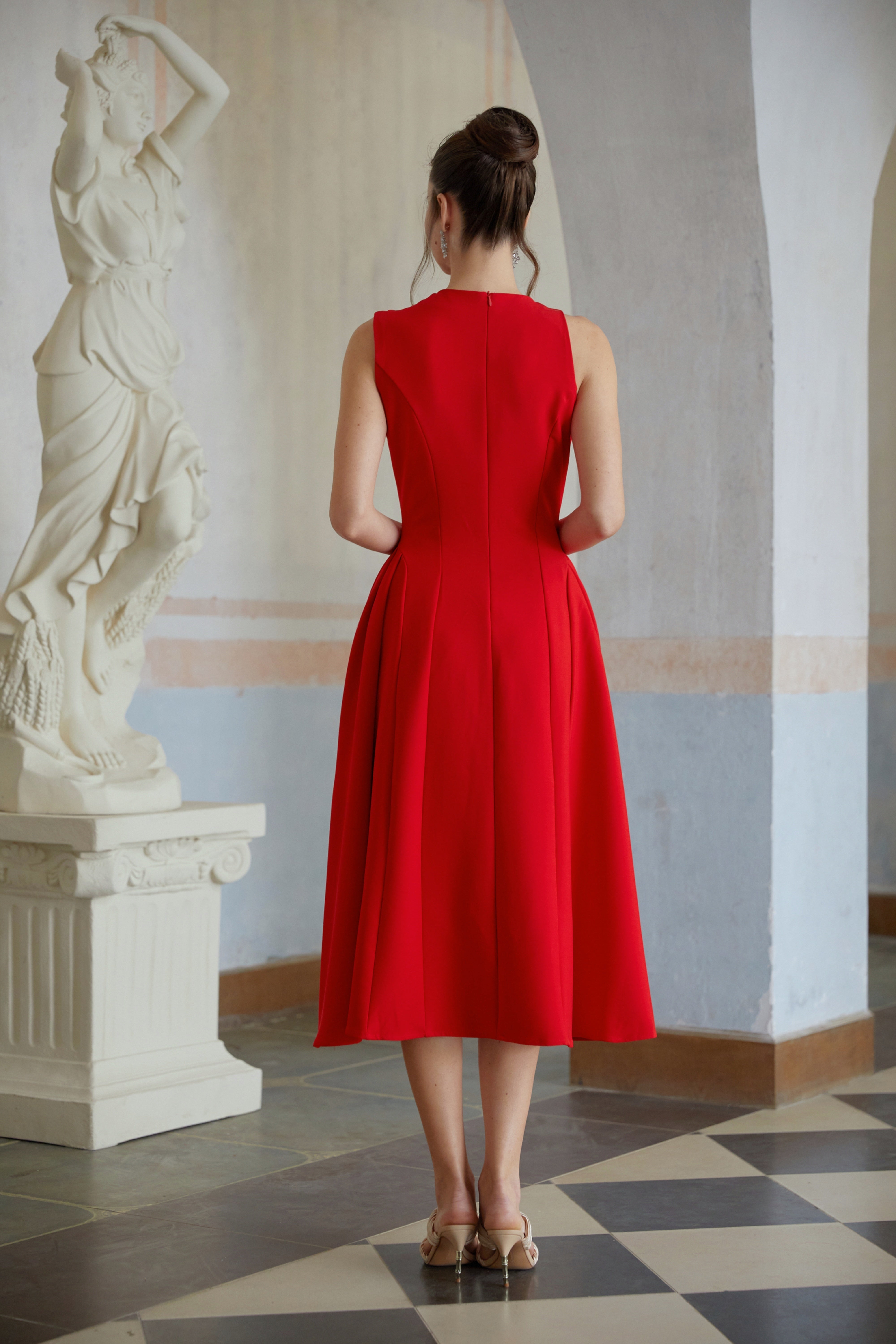 Salomé Red Shawl Collar Shirred Midi Dress