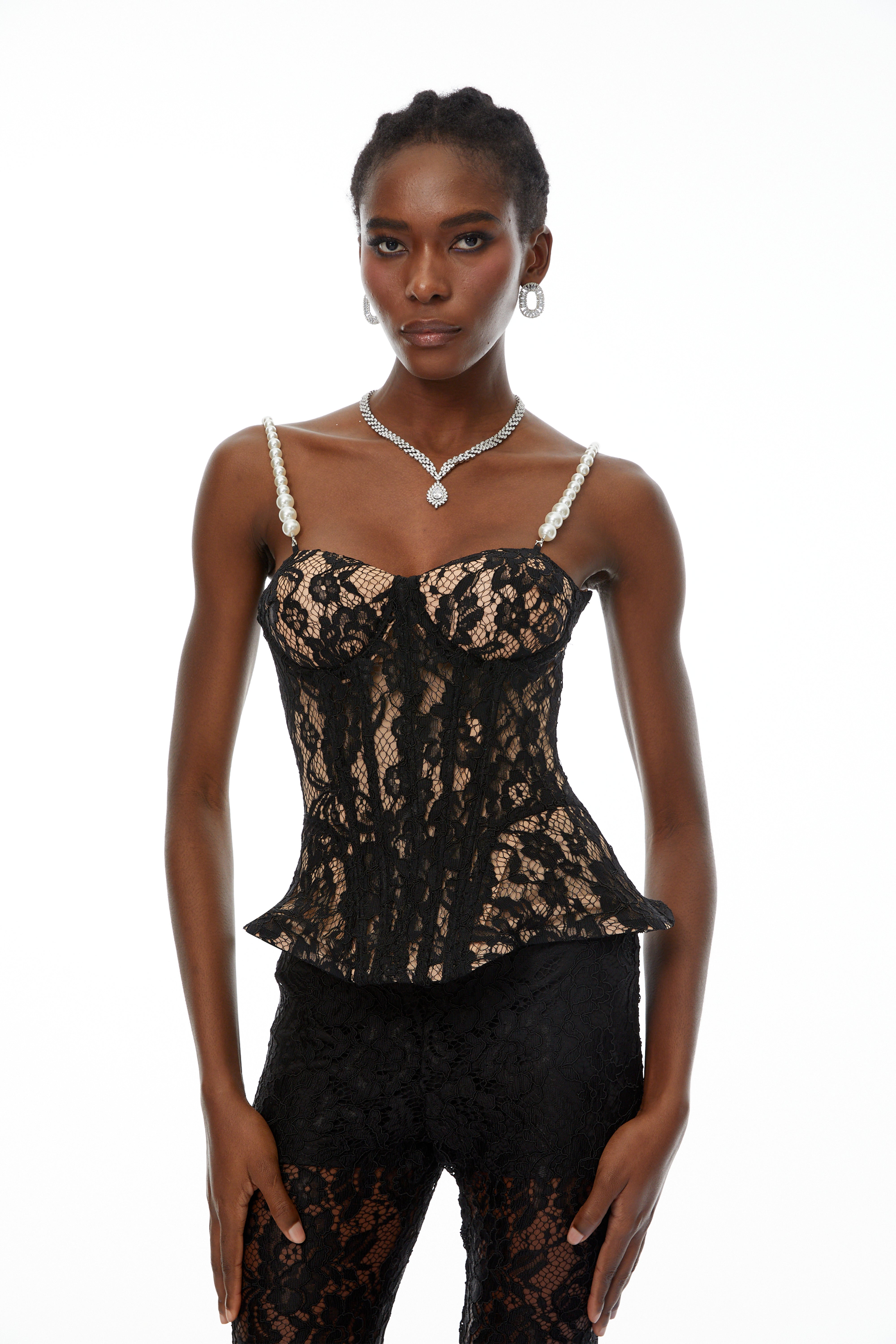 Védís Black Floral Lace Top & Trousers Set