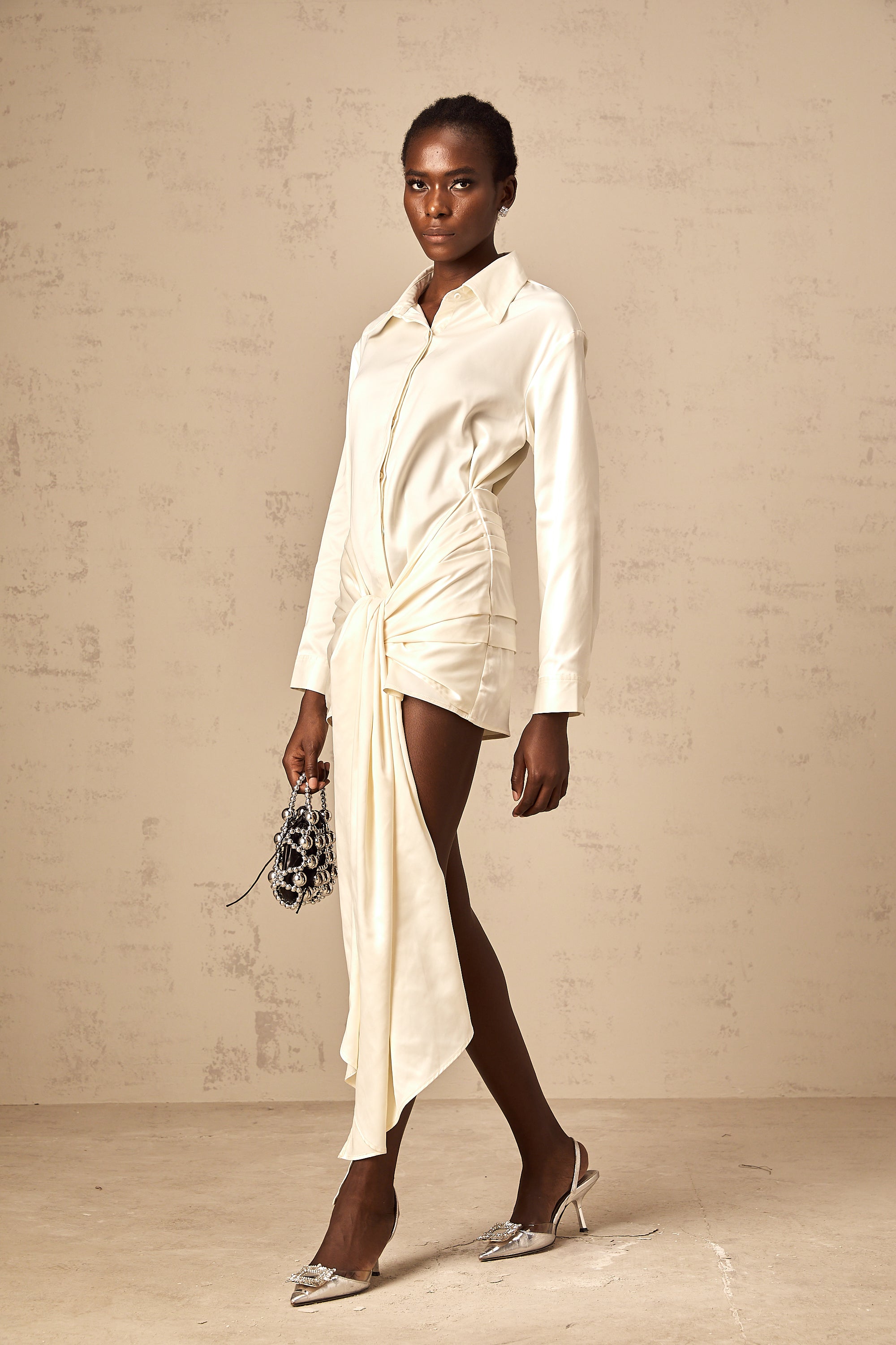 Daphné white ribbon ruched mini shirt dress