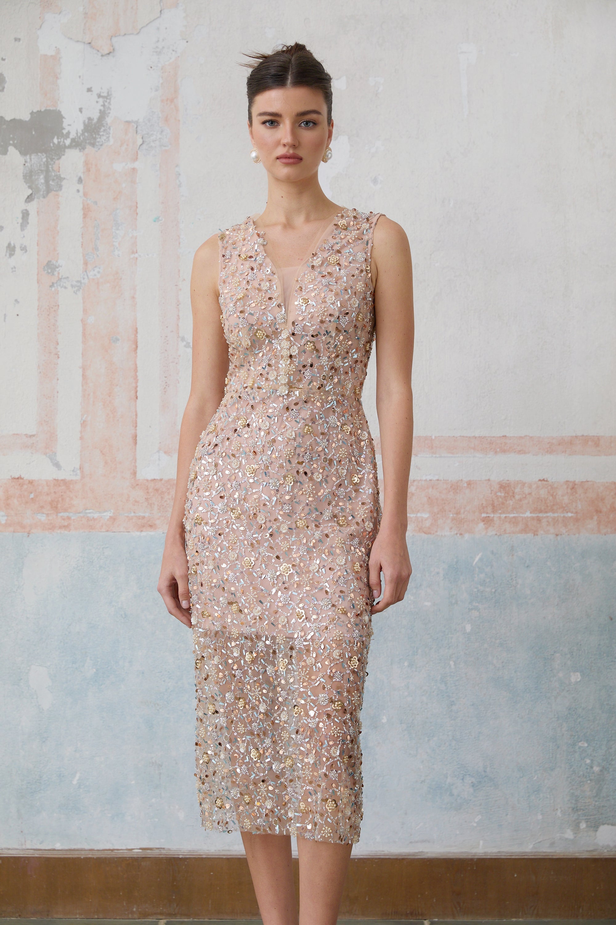 Marguerite embellished flower-motif fitted midi dress