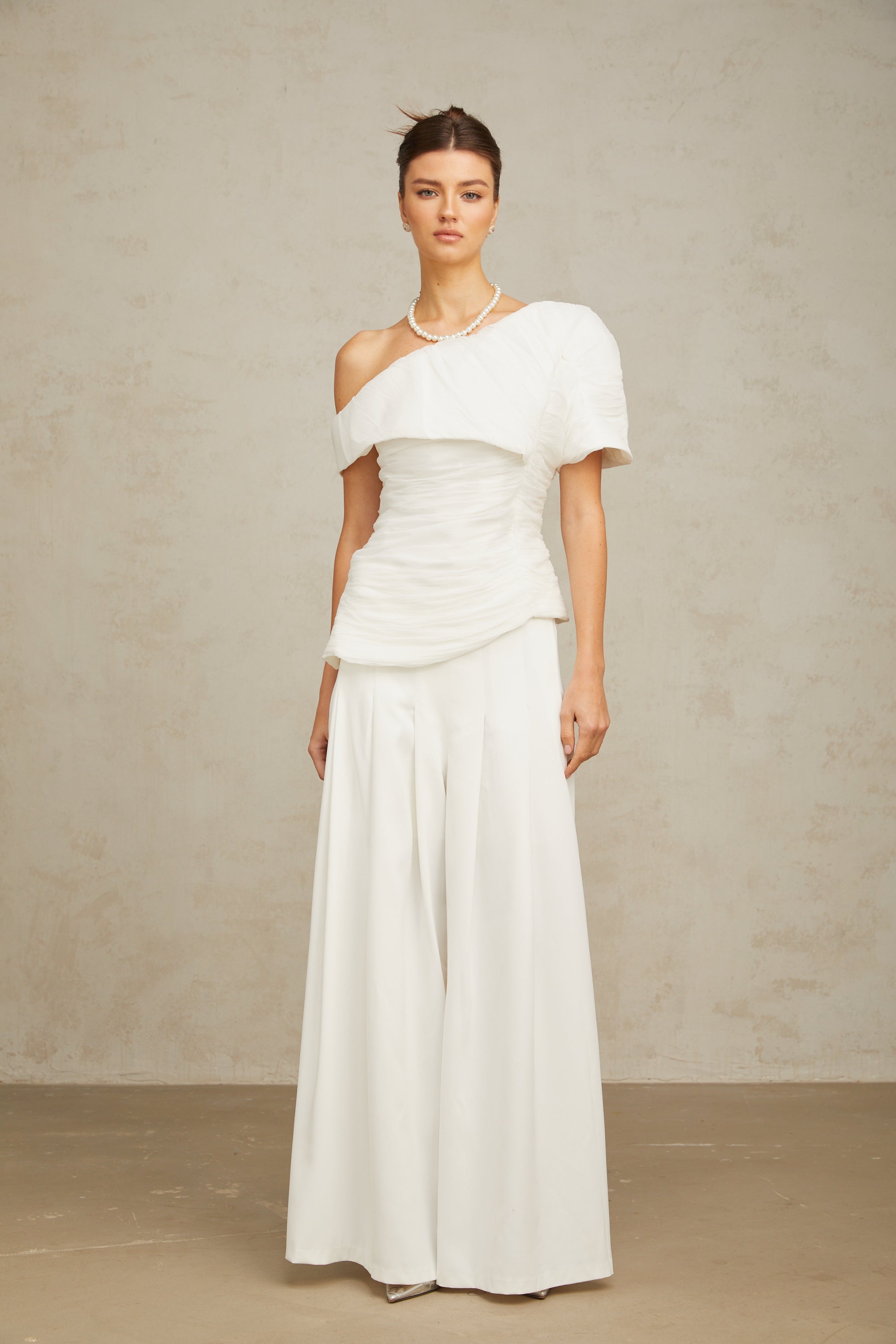 Adèle creased top & trousers matching set in White