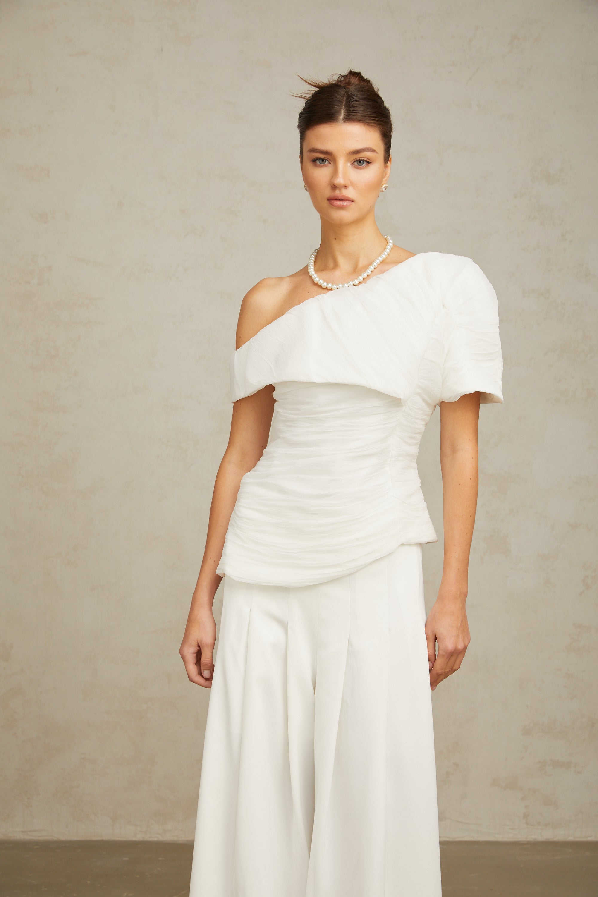 Adèle creased top & trousers matching set in White